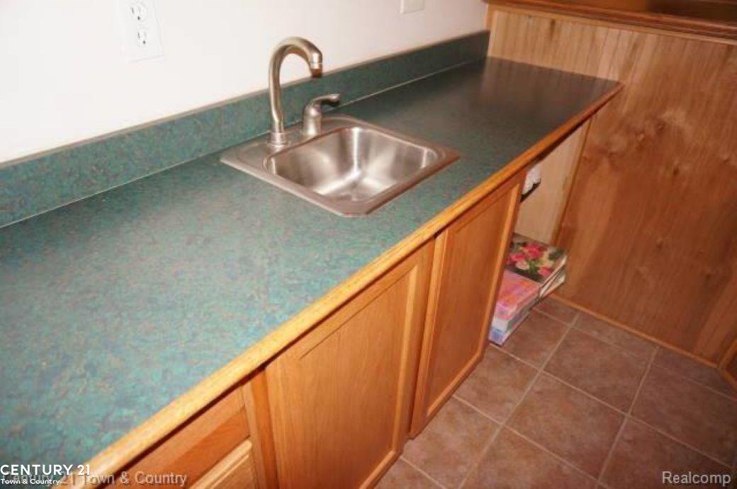Macomb Twp, Michigan, 48044, United States, 4 Bedrooms Bedrooms, ,4 BathroomsBathrooms,Residential,For Sale,1894299