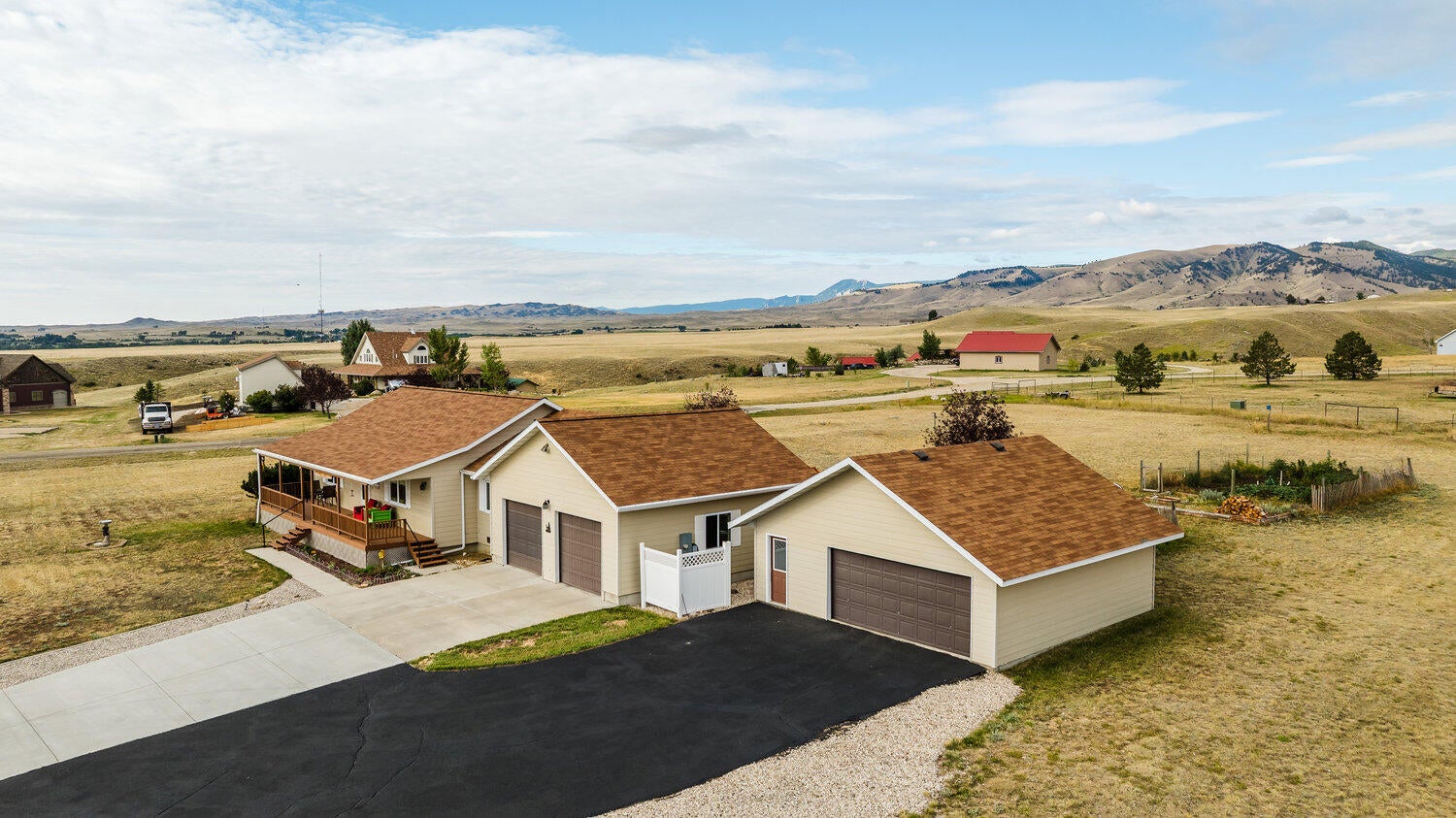 Buffalo, Wyoming, 82834, United States, 3 Bedrooms Bedrooms, ,2 BathroomsBathrooms,Residential,For Sale,1982571