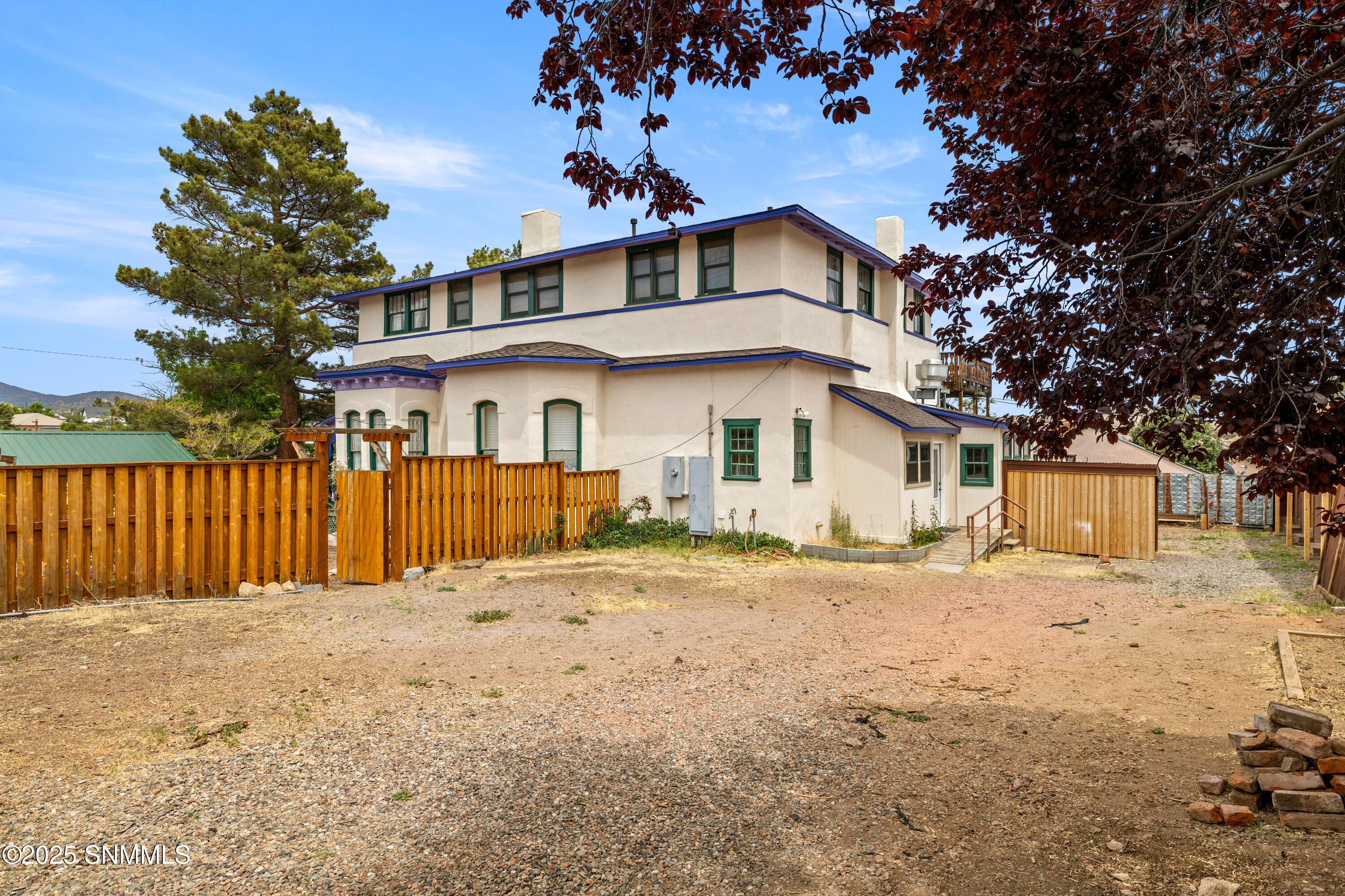 Silver City, New Mexico, 88061, United States, 5 Bedrooms Bedrooms, ,6 BathroomsBathrooms,Residential,For Sale,1986302