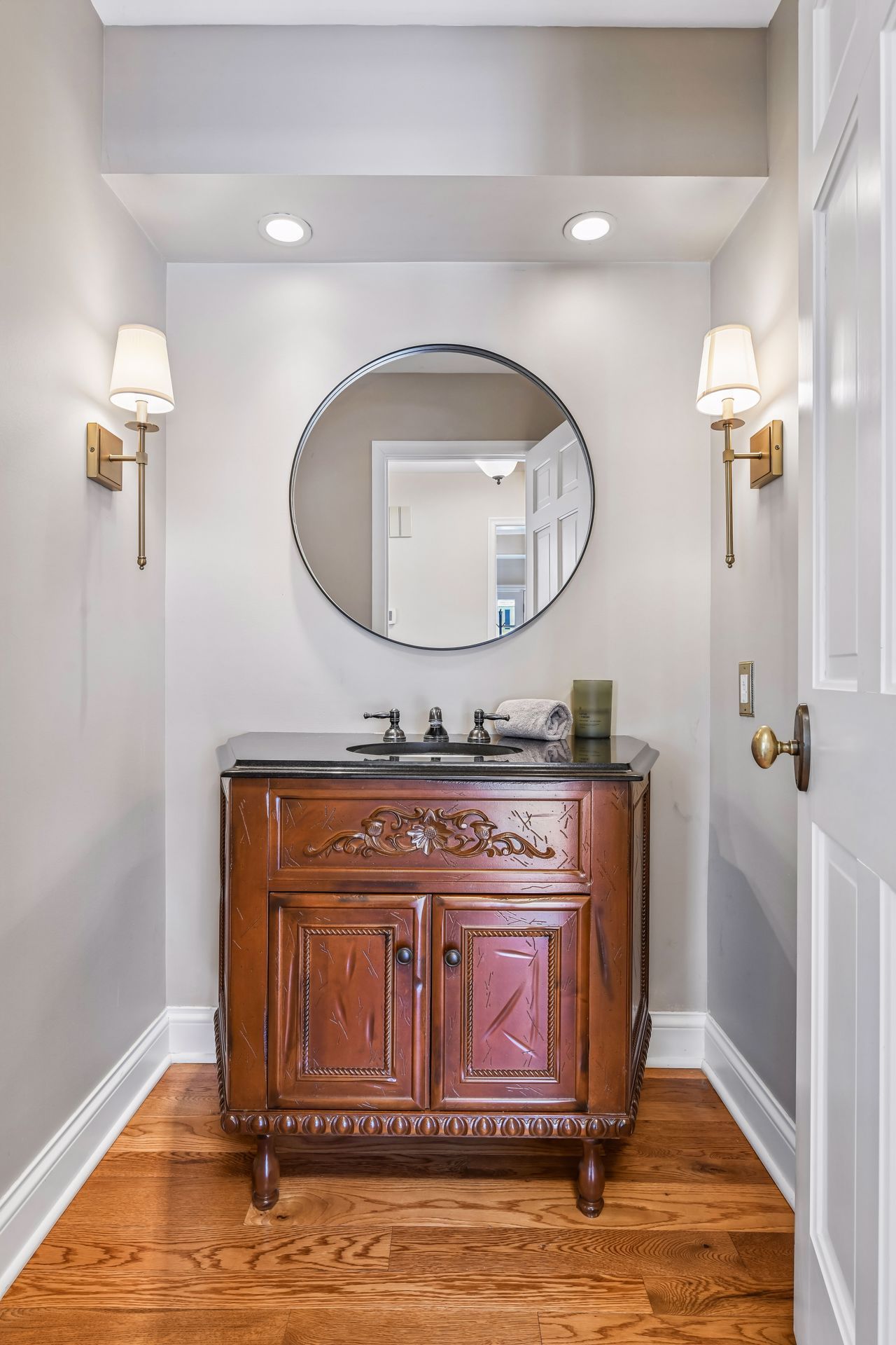  Elegant Home in Parkwood Knolls - 物件實景