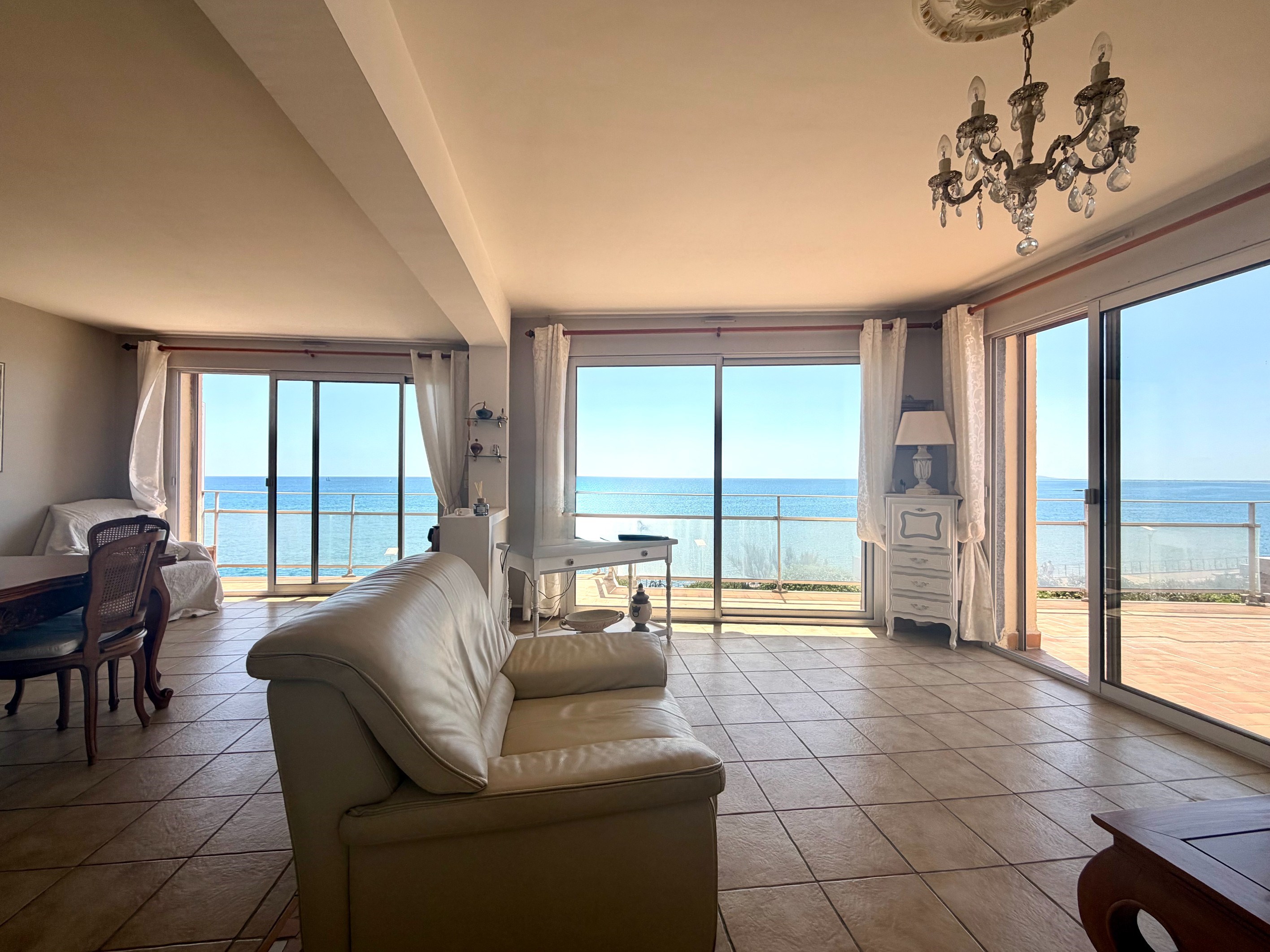  First line with sea view, 5-room duplex apartment... - 物件實景