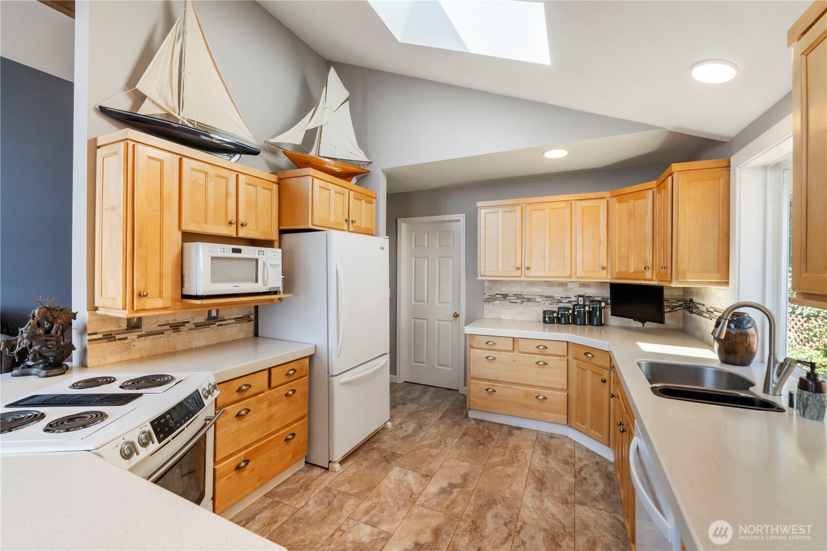 Anderson Island, Washington, 98303, United States, 3 Bedrooms Bedrooms, ,2 BathroomsBathrooms,Residential,For Sale,1804305