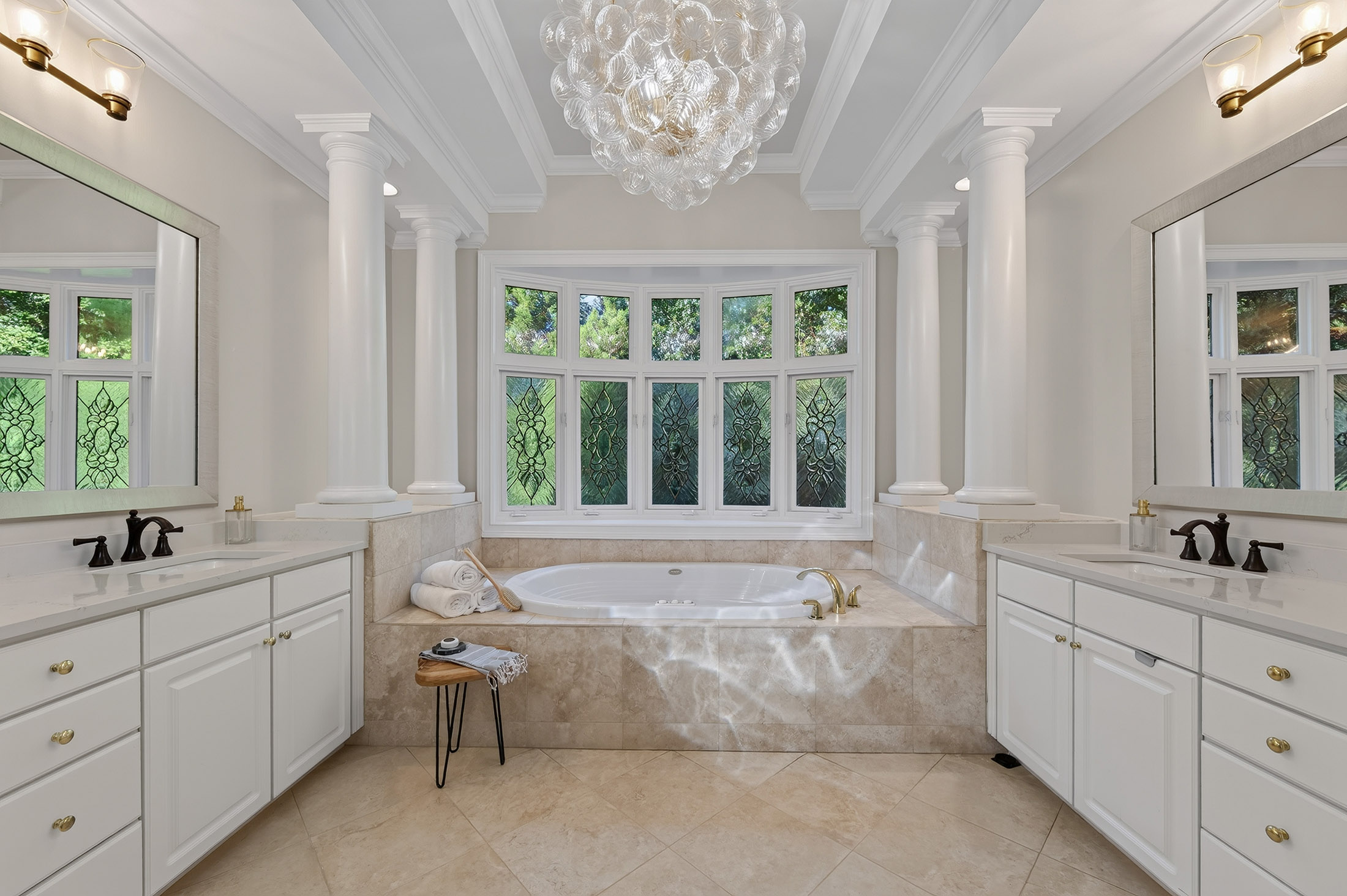  Custom-Built Home in The Grove at Highland Pointe - 物件實景