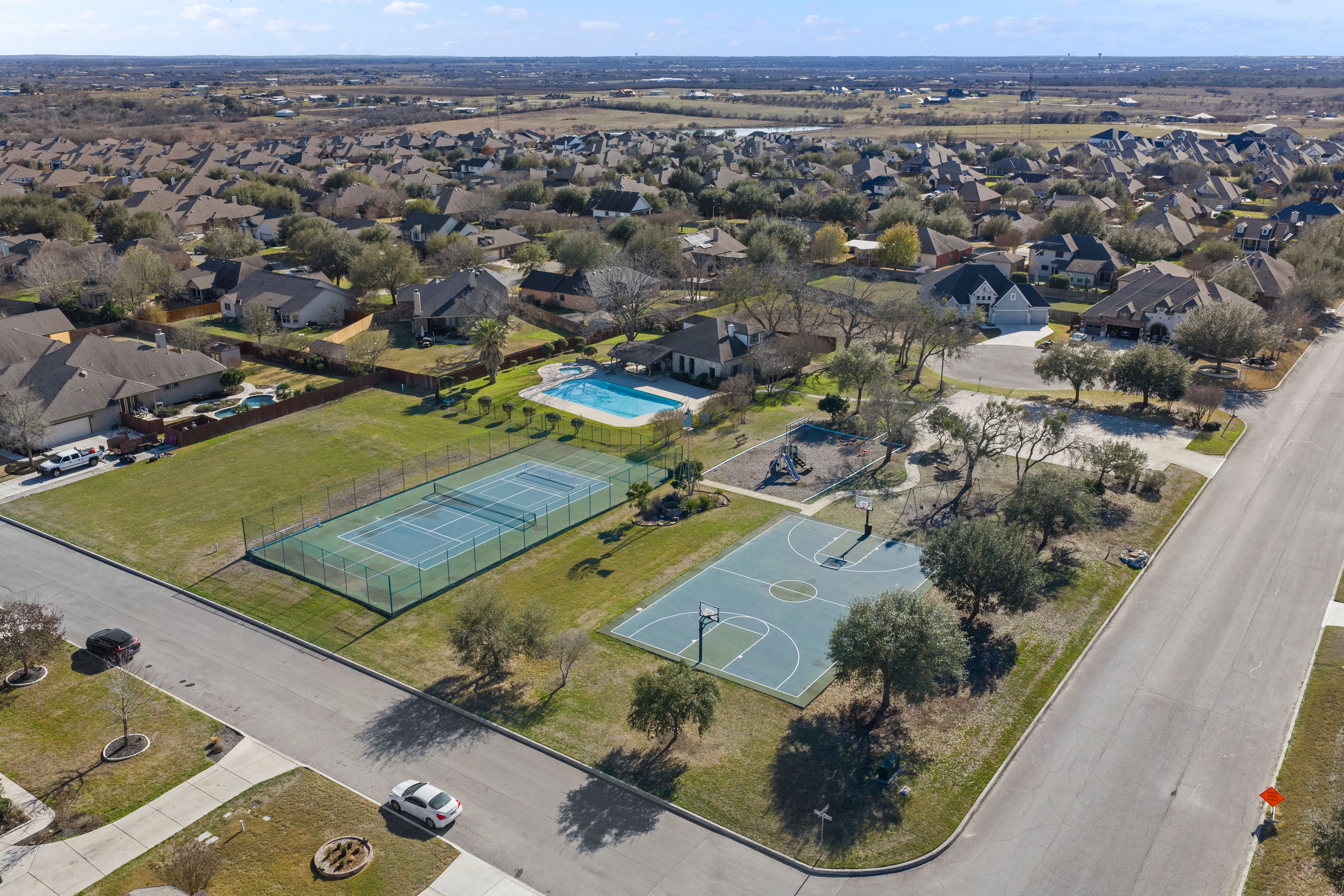  Refined Country Luxury in Gated Harvest Hills - 物件實景