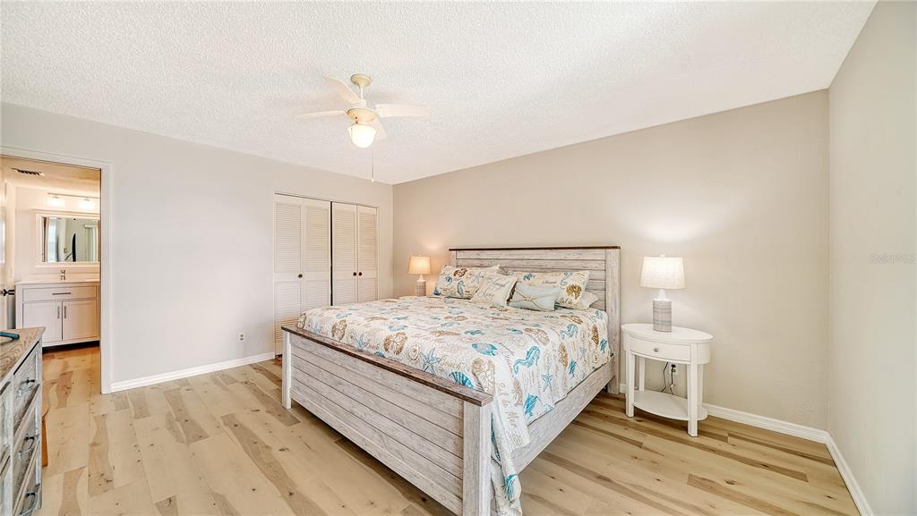 Longboat Key, Florida, 34228, United States, 2 Bedrooms Bedrooms, ,2 BathroomsBathrooms,Residential,For Sale,1992872