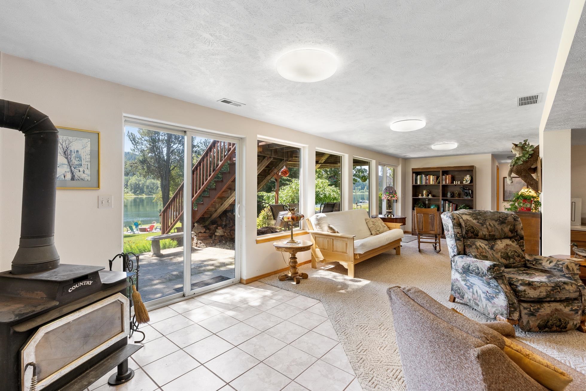 Newport, Washington, 99156, United States, 3 Bedrooms Bedrooms, ,3 BathroomsBathrooms,Residential,For Sale,1921865