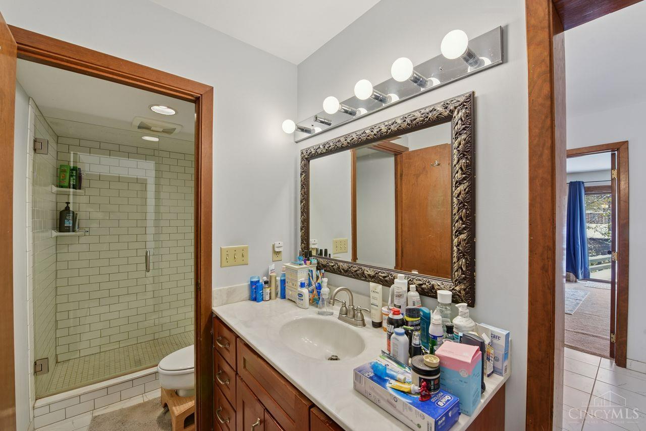 Anderson Twp, Ohio, 45255, United States, 4 Bedrooms Bedrooms, ,3 BathroomsBathrooms,Residential,For Sale,2001955