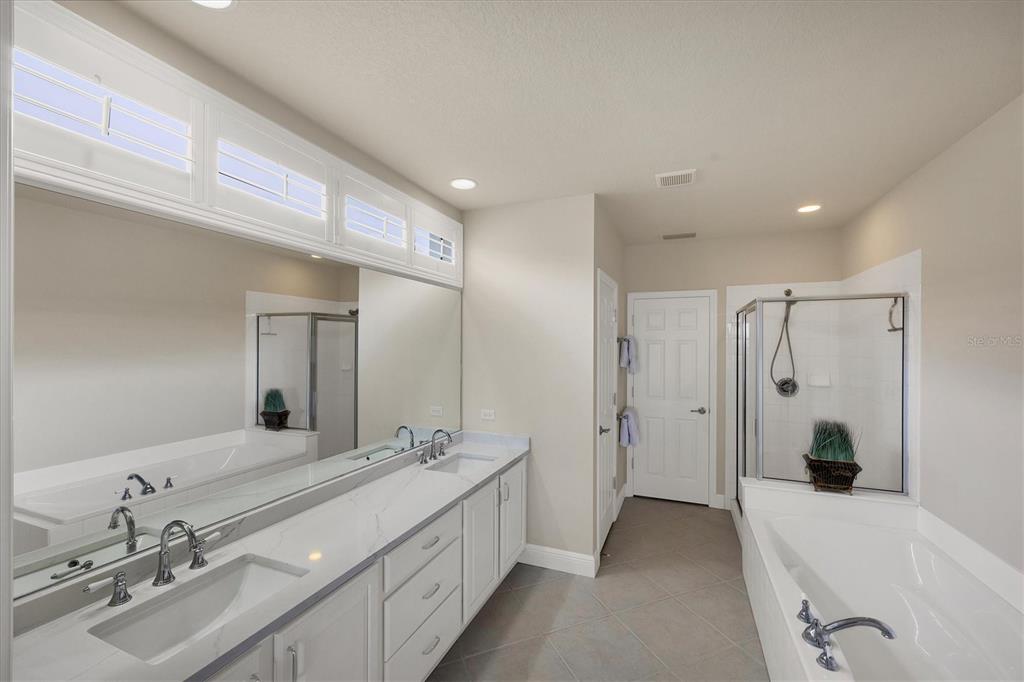 Venice, Florida, 34293, United States, 3 Bedrooms Bedrooms, ,4 BathroomsBathrooms,Residential,For Sale,1688438