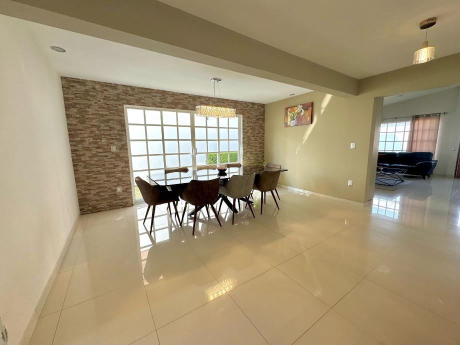 Metepec, Estado de México, 52148, Mexico, 4 Bedrooms Bedrooms, ,3 BathroomsBathrooms,Residential,For Sale,1721519
