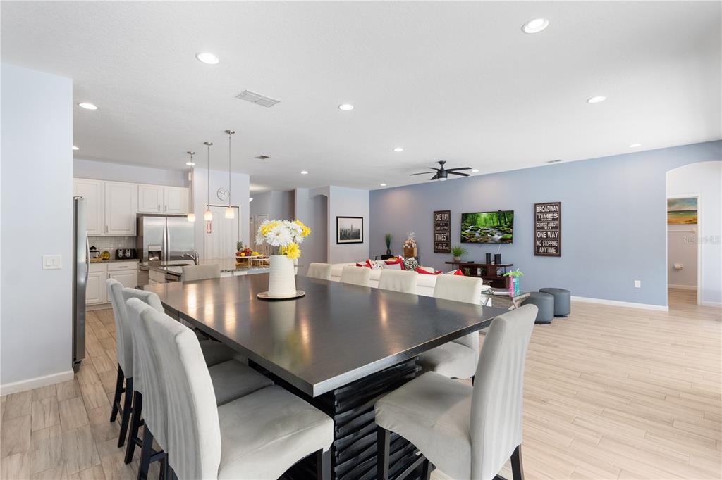 Davenport, Florida, 33837, United States, 10 Bedrooms Bedrooms, ,8 BathroomsBathrooms,Residential,For Sale,1996234