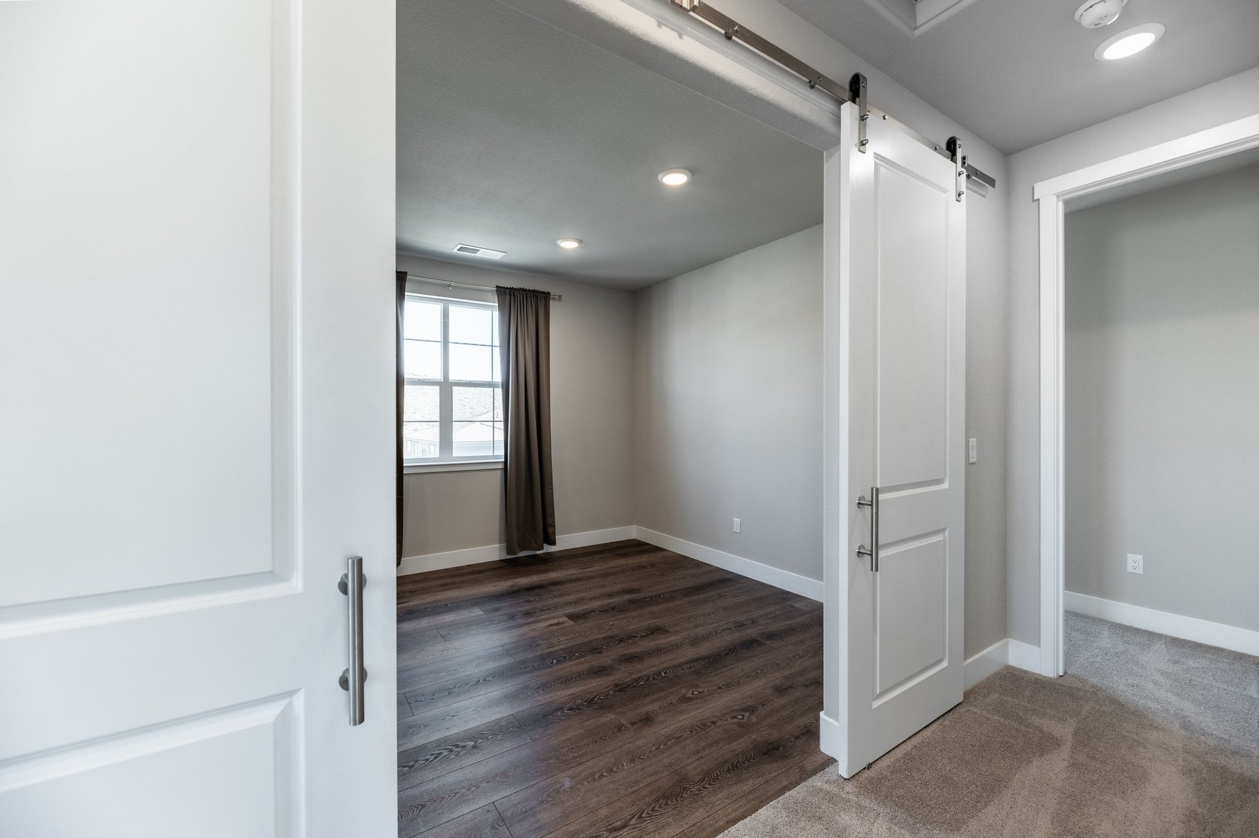  Upgraded Two Story with Unfiltered Peavine Views - 物件實景