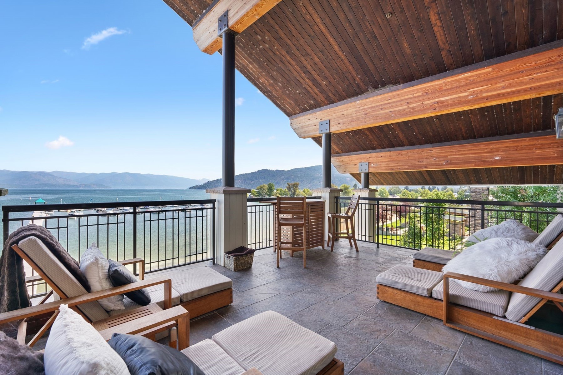  Corner Condo at Seasons at Sandpoint - 物件實景