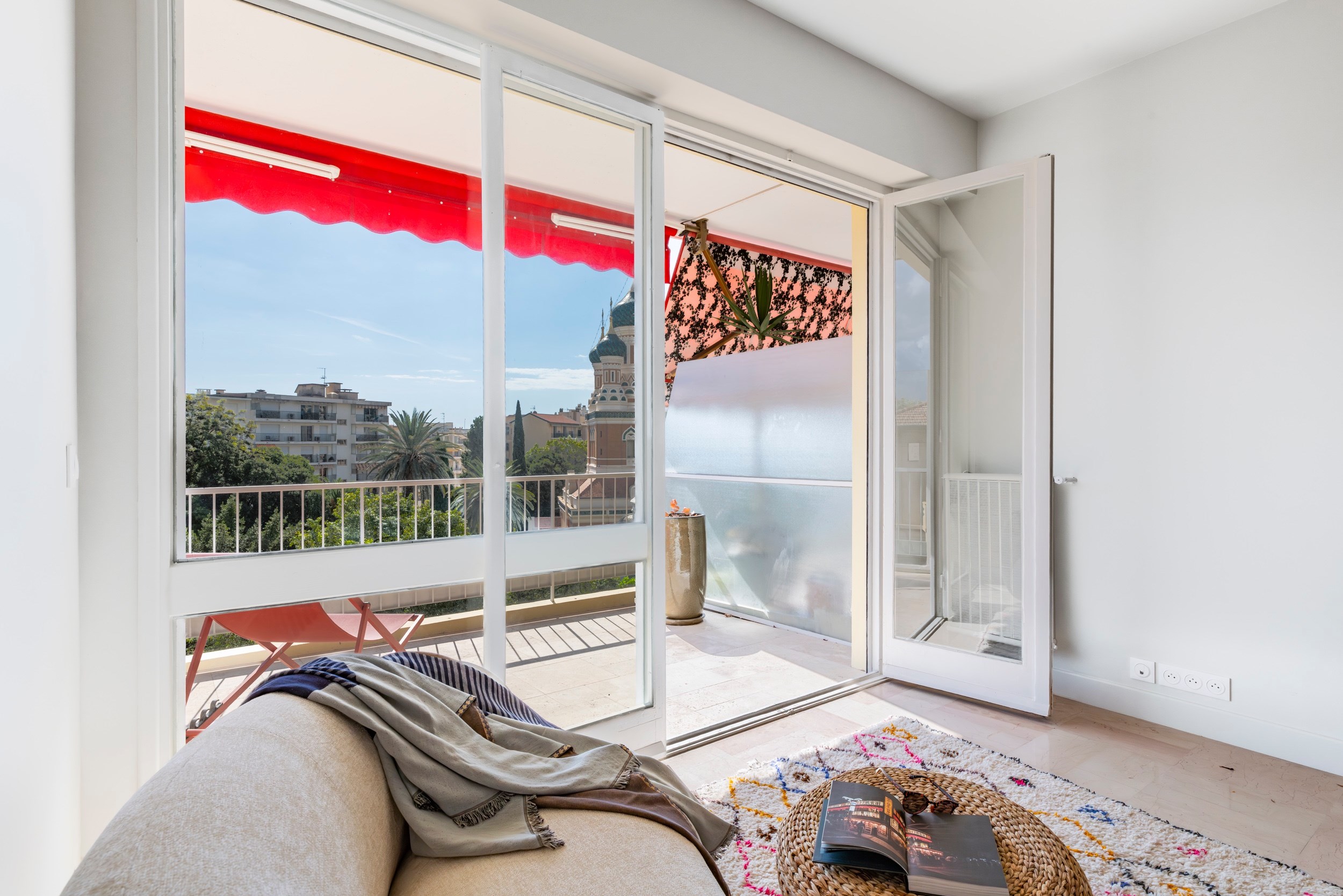  Parc Impérial - Exclusive listing: renovated 2-bed apartment with terrace and v… - 物件實景