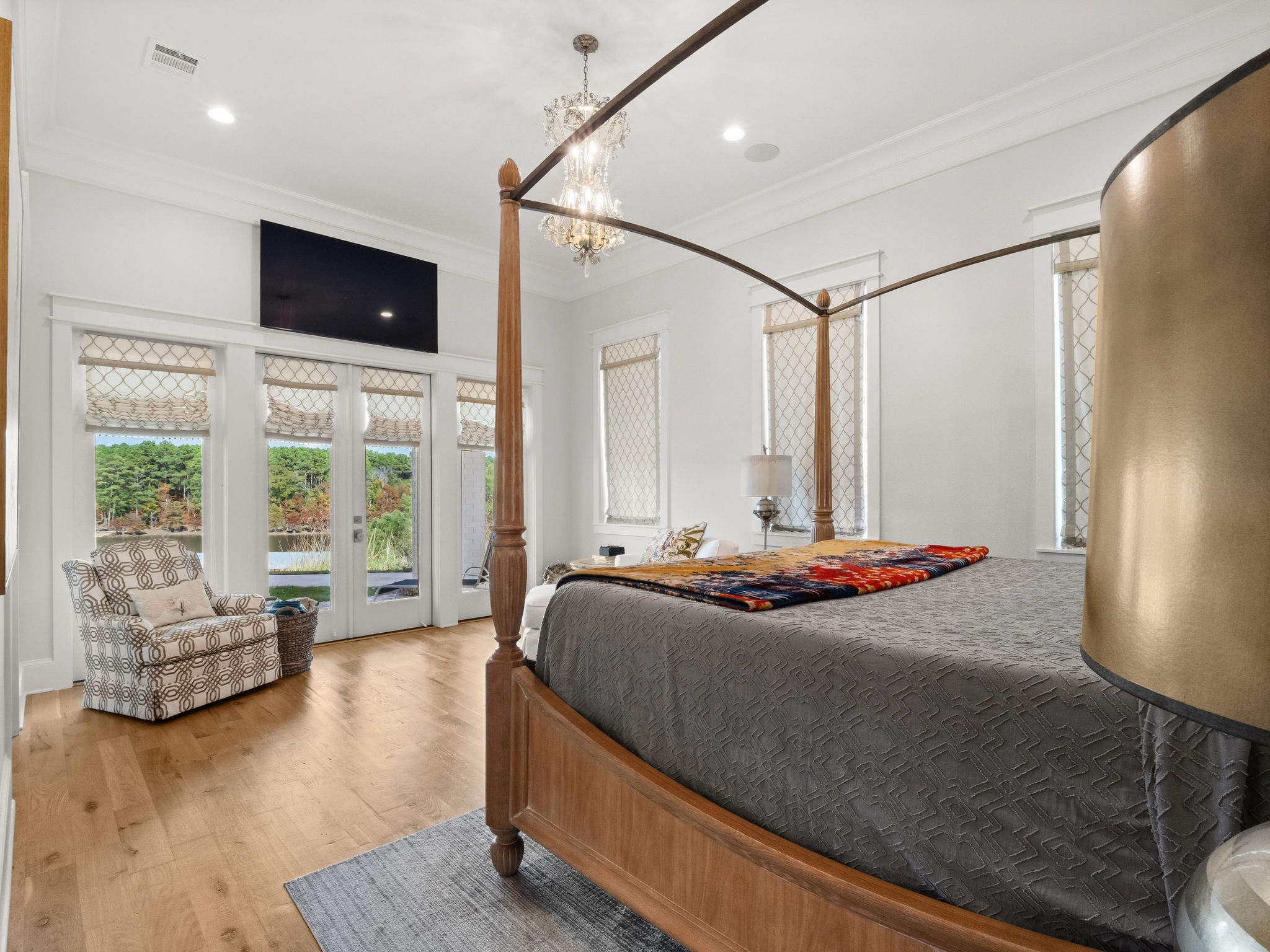 Many, Louisiana, 71449, United States, 3 Bedrooms Bedrooms, ,4 BathroomsBathrooms,Residential,For Sale,1998076