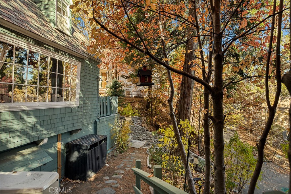 Lake Arrowhead, California, 92352, United States, 3 Bedrooms Bedrooms, ,2 BathroomsBathrooms,Residential,For Sale,1984793