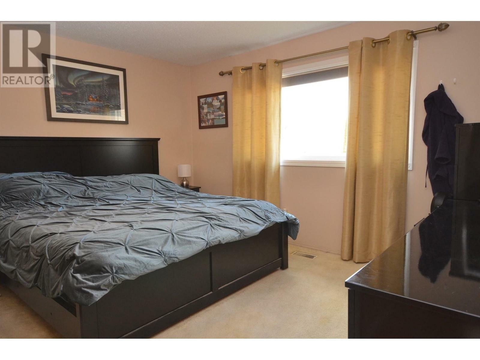 VERNON, British Columbia, V1T 8N5, CA, 3 Bedrooms Bedrooms, ,2 BathroomsBathrooms,Residential,For Sale,1838513