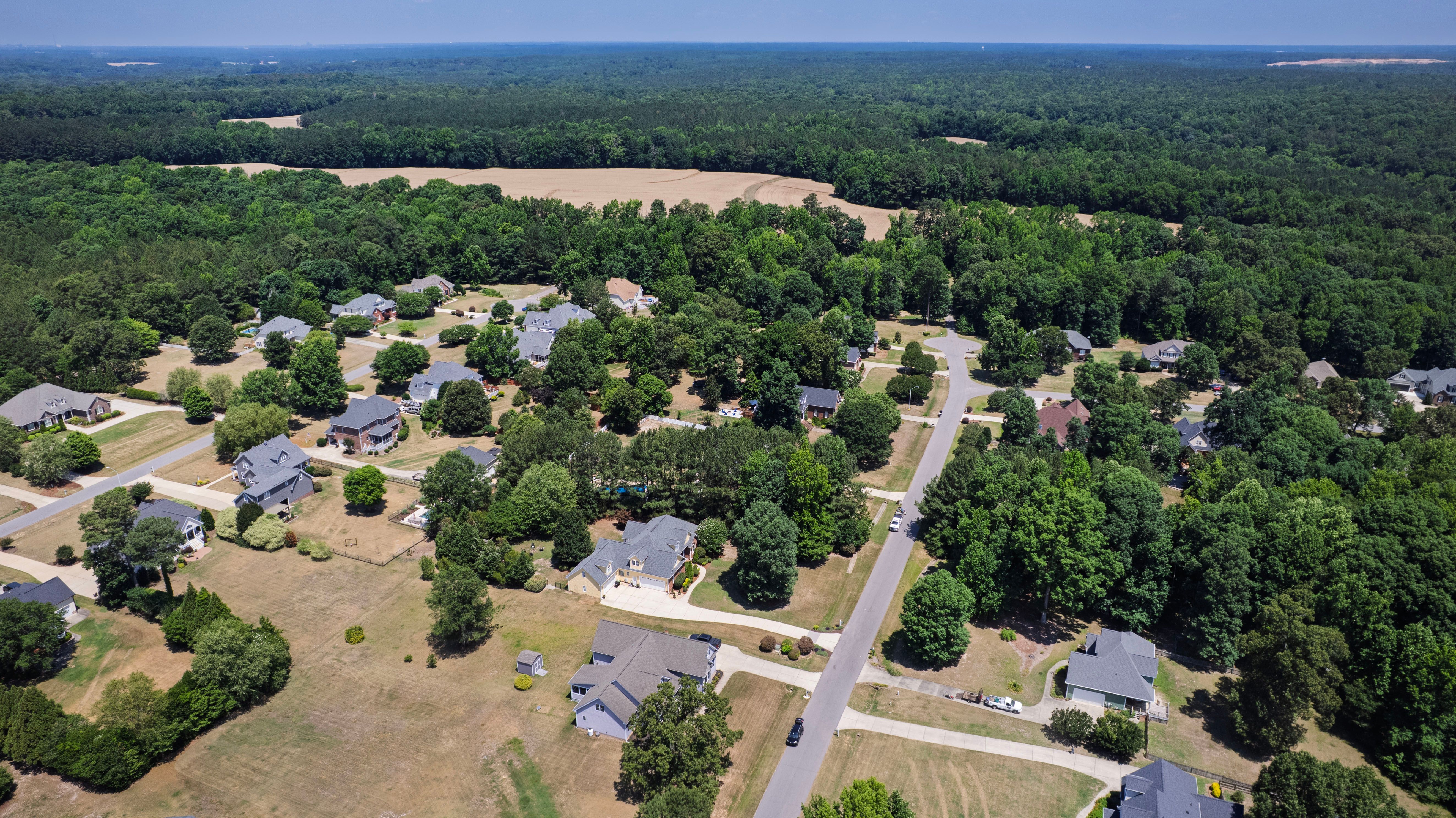  1305 Brook Hill Drive, Clayton, NC 27520 - 物件實景