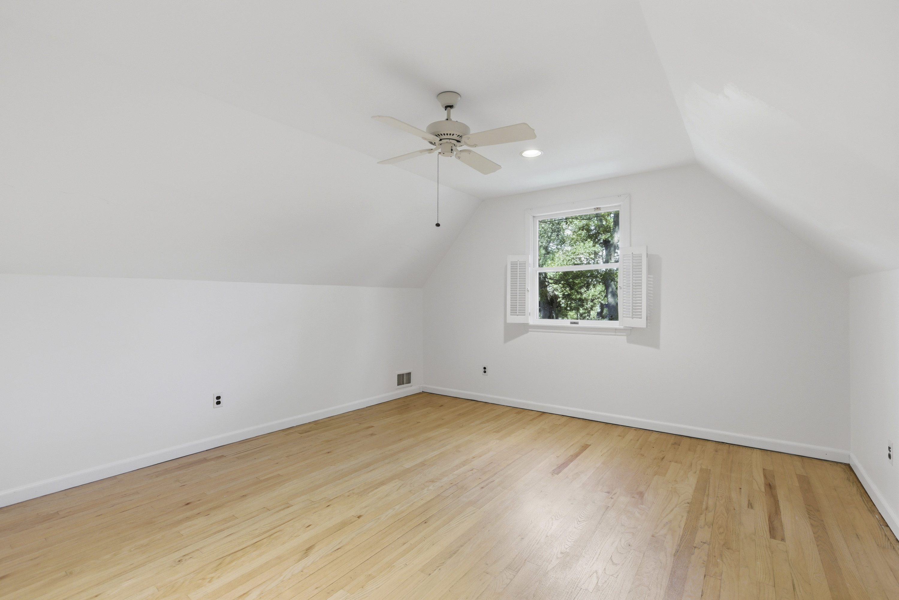 4 Waterview Lane, East Setauket, NY, 11733 - 物件實景