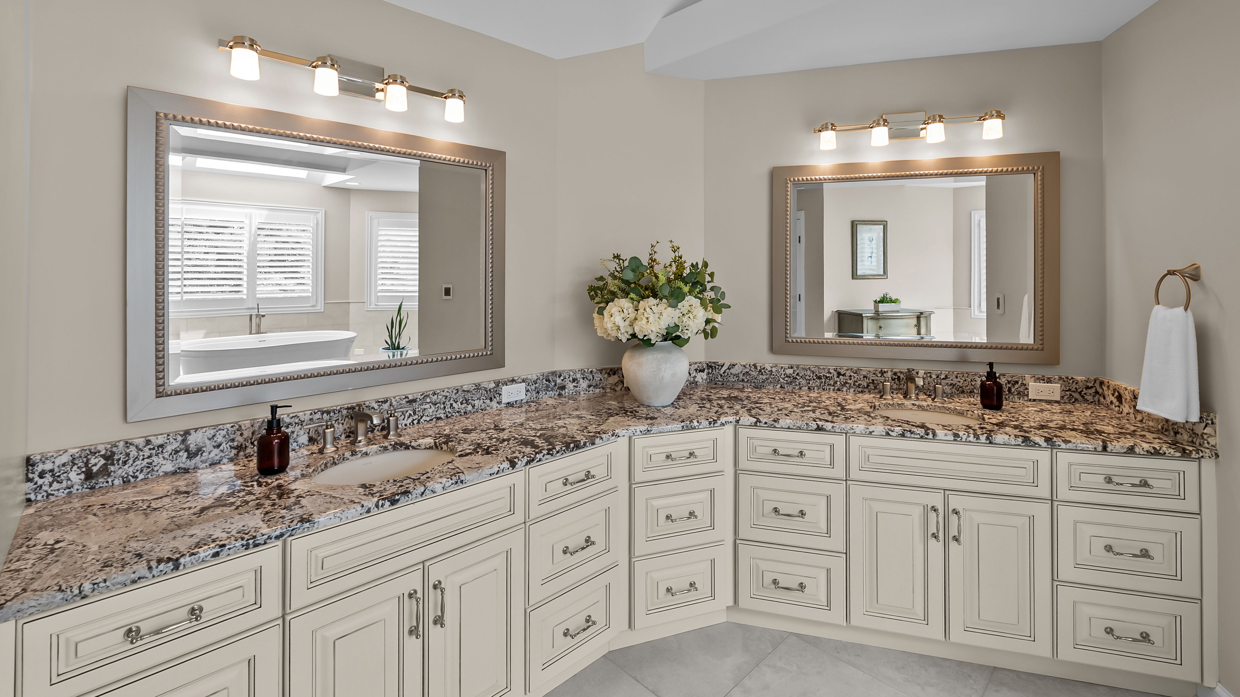  Experience Luxury Living at its Finest in Barrington - 物件實景