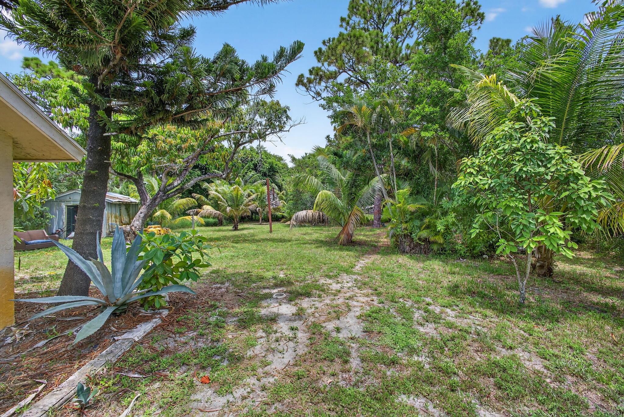 Greenacres, Florida, 33463, United States, 7 Bedrooms Bedrooms, ,6 BathroomsBathrooms,Residential,For Sale,1974684