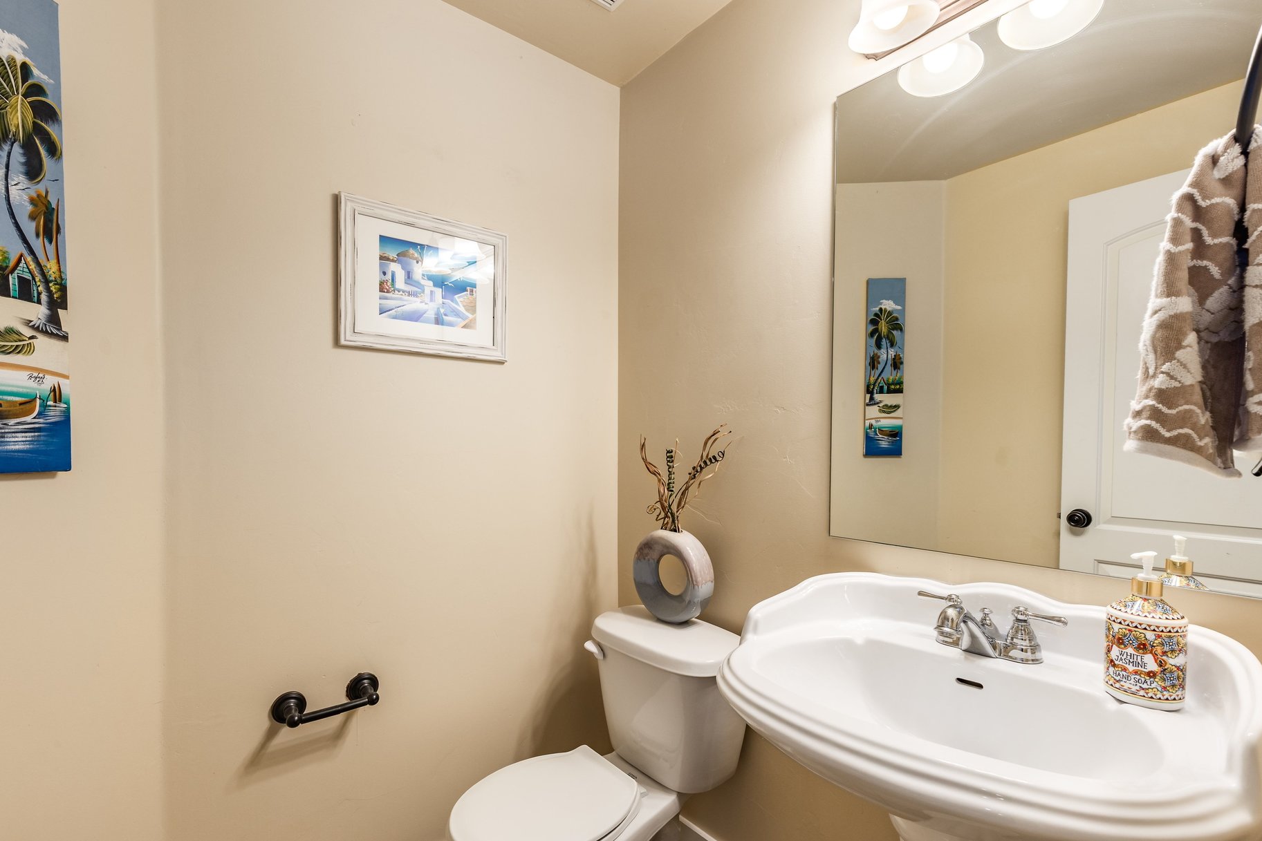  Prime Holladay Townhome in an Unbeatable Location - 物件實景