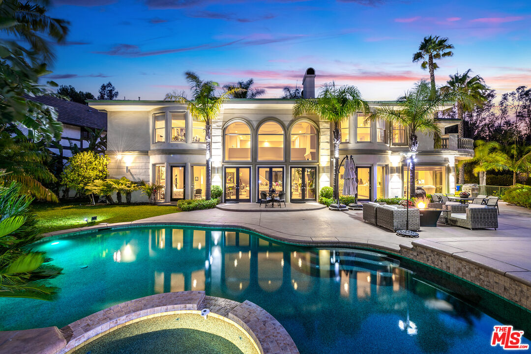Beverly Hills, California, 90210, United States, 4 Bedrooms Bedrooms, ,5 BathroomsBathrooms,Residential,For Sale,1919871