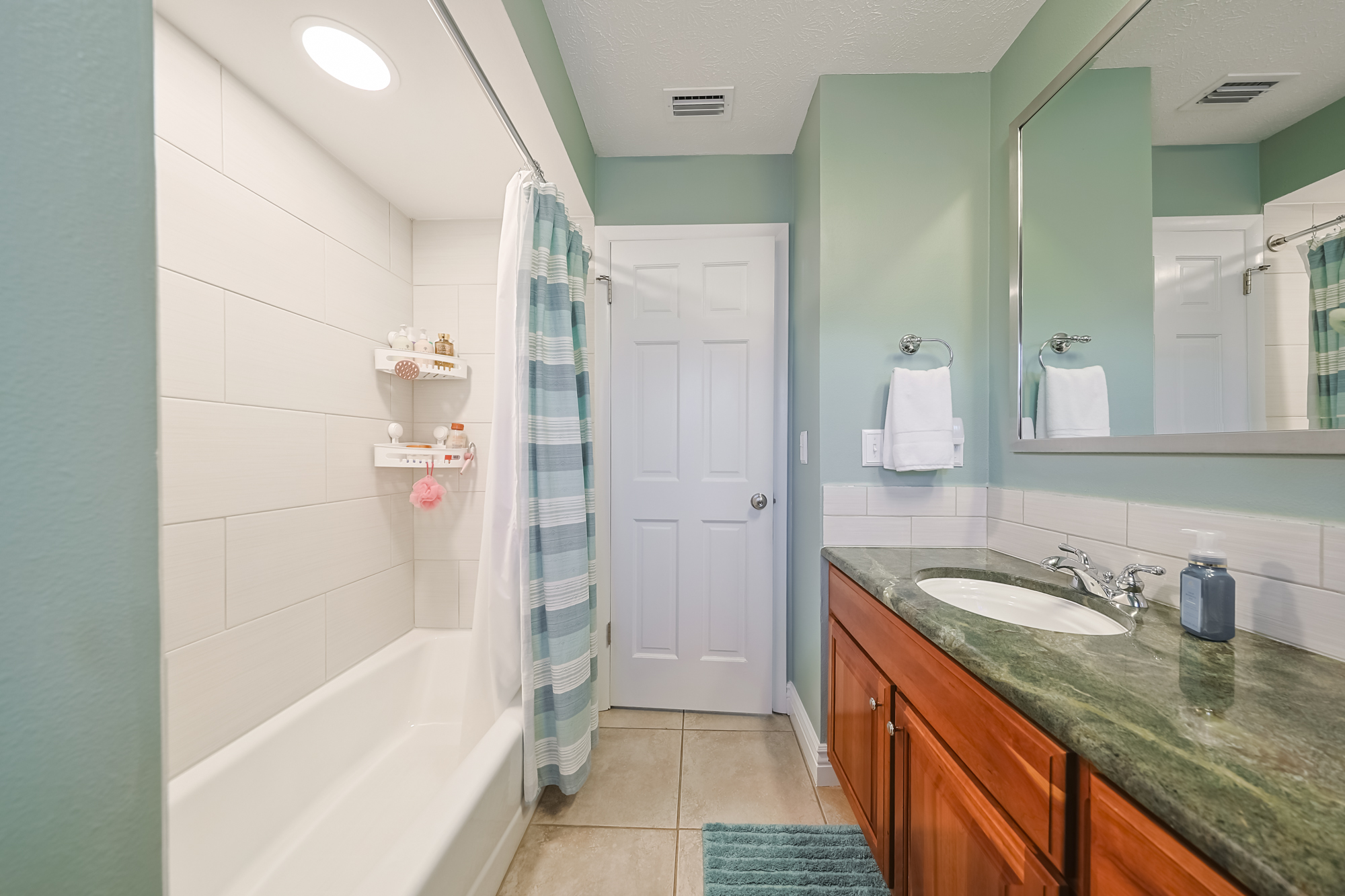 Apollo Beach, Florida, 33572, United States, 4 Bedrooms Bedrooms, ,2 BathroomsBathrooms,Residential,For Sale,1992760