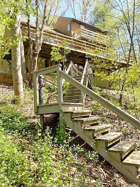 New Paltz, New York, 12561, United States, 3 Bedrooms Bedrooms, ,3 BathroomsBathrooms,Residential,For Sale,1975428