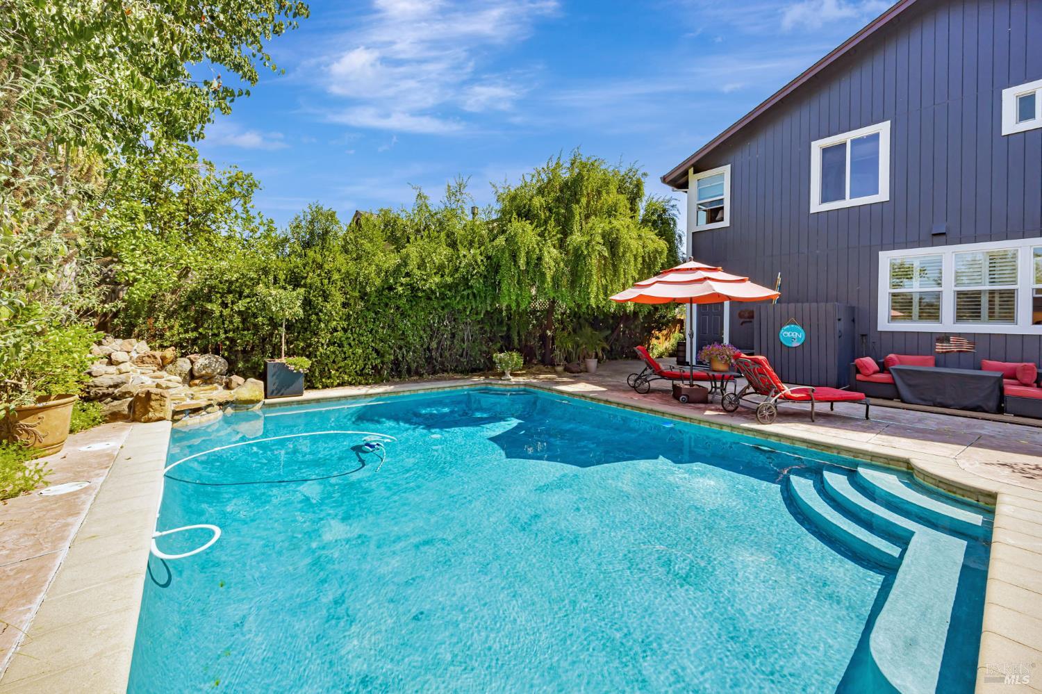 Windsor, California, 95492, United States, 4 Bedrooms Bedrooms, ,3 BathroomsBathrooms,Residential,For Sale,1942118
