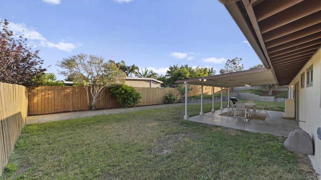 Vista, California, 92083, United States, 3 Bedrooms Bedrooms, ,2 BathroomsBathrooms,Residential,For Sale,2048591