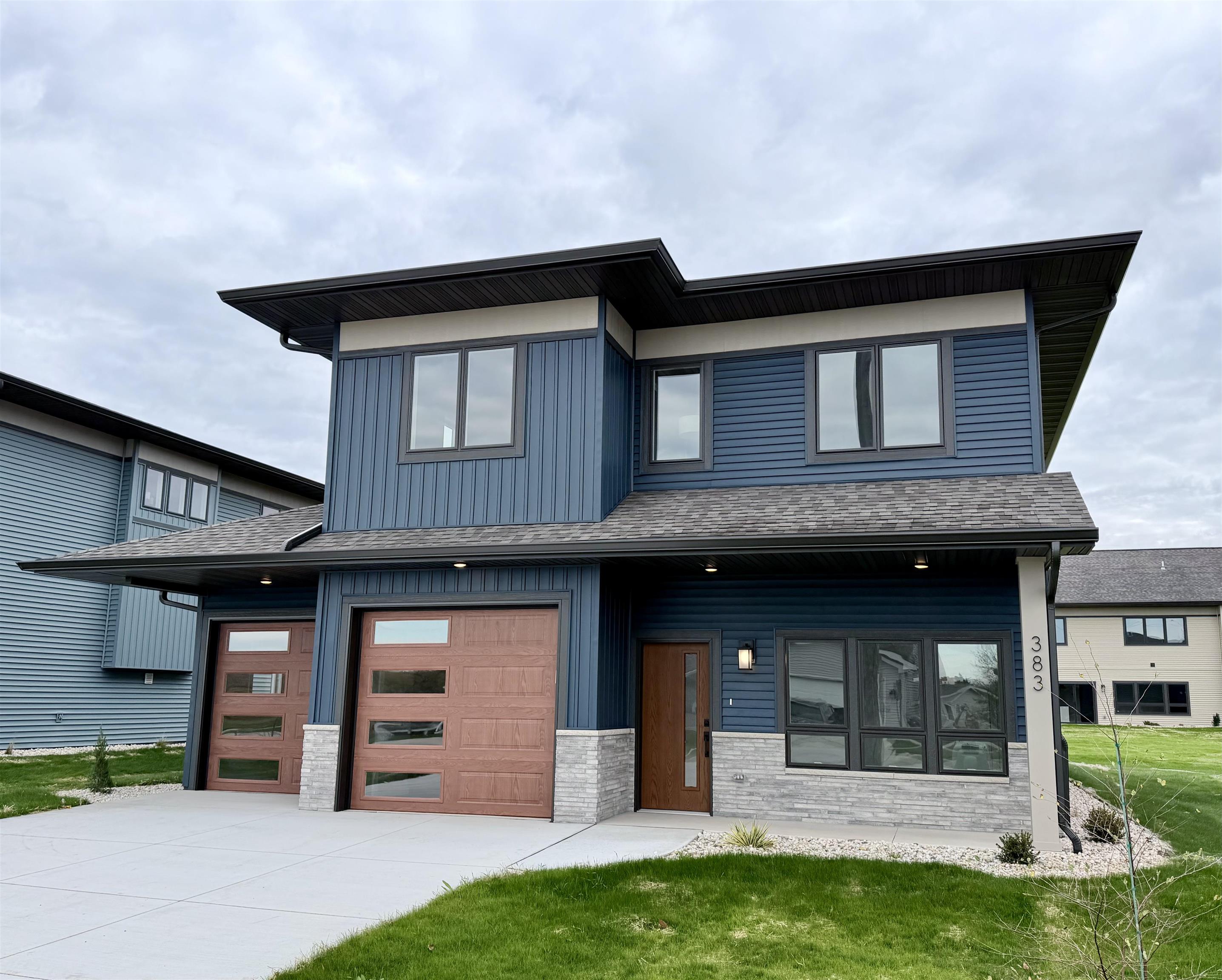 Kimberly, Wisconsin, 54136, United States, 4 Bedrooms Bedrooms, ,3 BathroomsBathrooms,Residential,For Sale,1975041