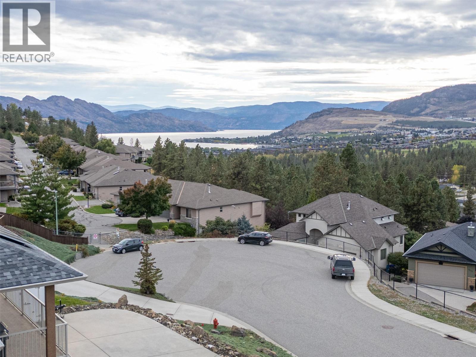 WEST KELOWNA, British Columbia, V1Y 6G1, CA, 5 Bedrooms Bedrooms, ,3 BathroomsBathrooms,Residential,For Sale,1892730