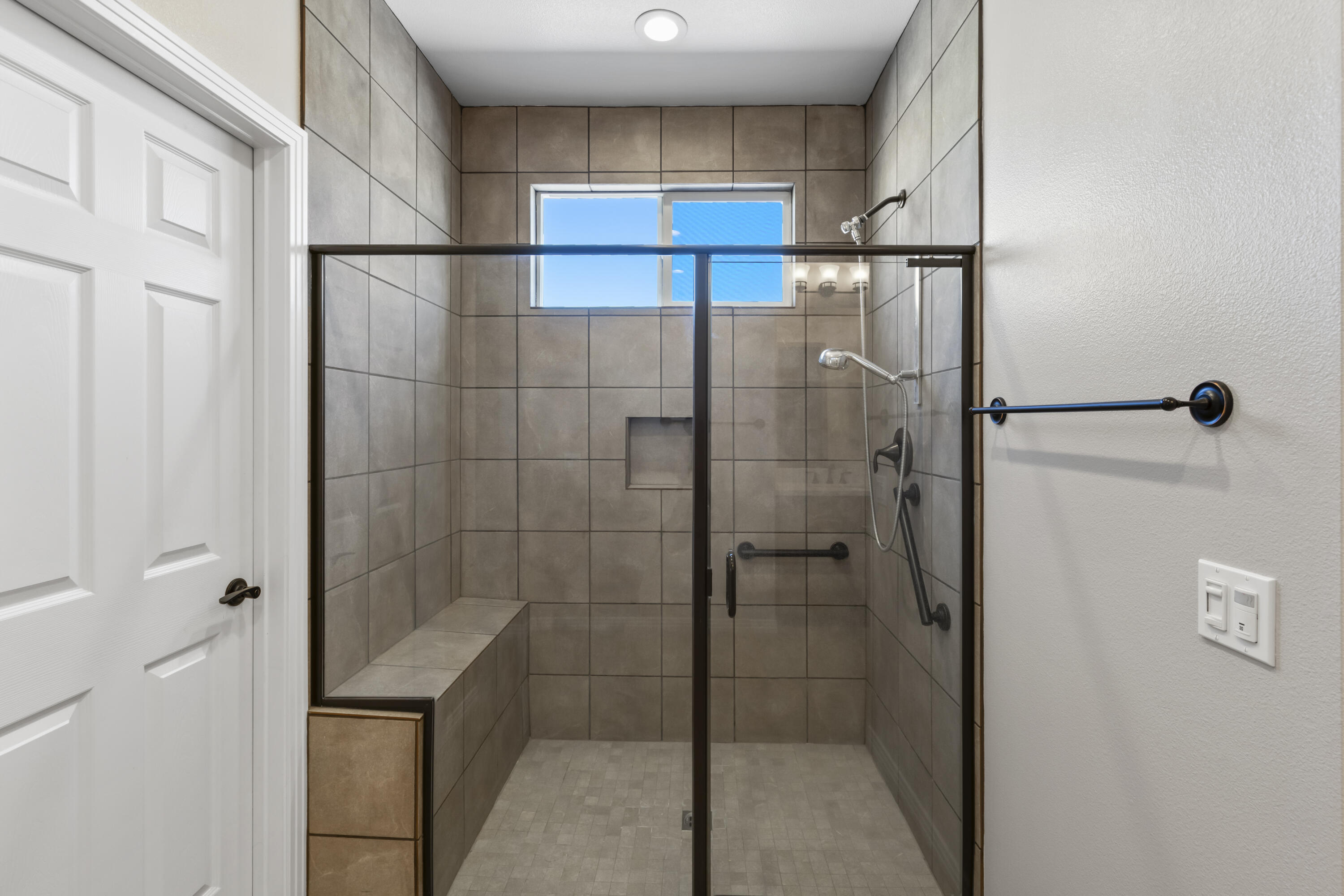 Palm Desert, California, 92211, United States, 3 Bedrooms Bedrooms, ,4 BathroomsBathrooms,Residential,For Sale,1949853