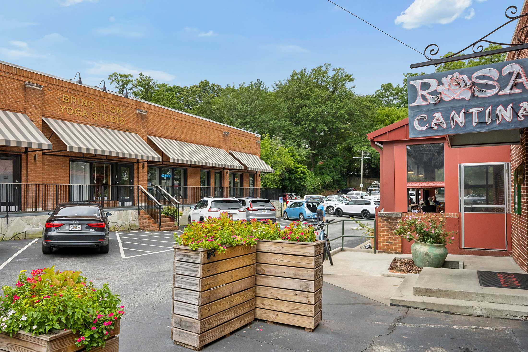  Updated Two-story Condo Tucked inside Intimate Community in Virginia Highland - 物件實景