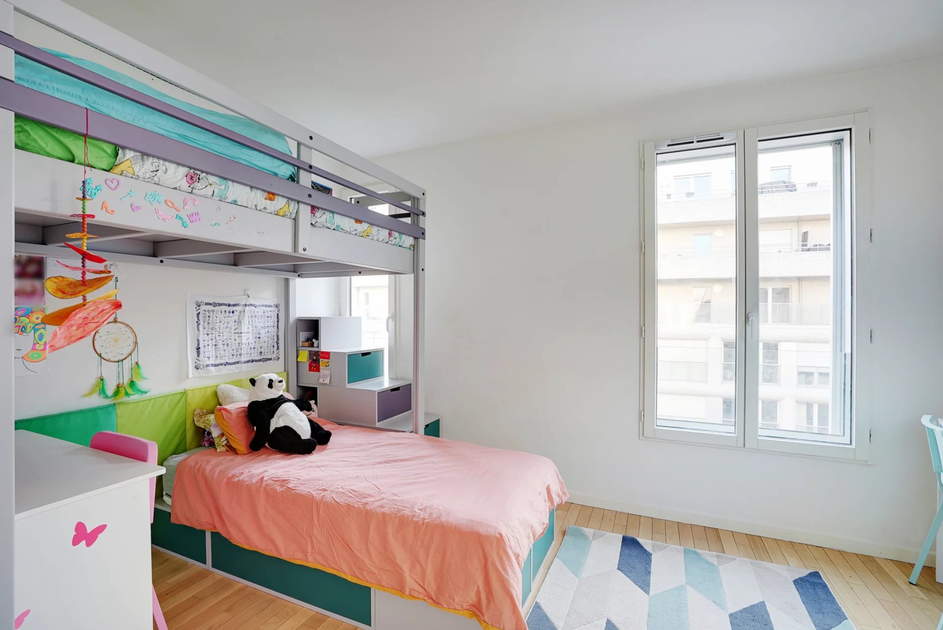Boulogne-Billancourt, Île-de-France, 92100, FR, 2 Bedrooms Bedrooms, ,1 BathroomBathrooms,Residential,For Sale,1697128