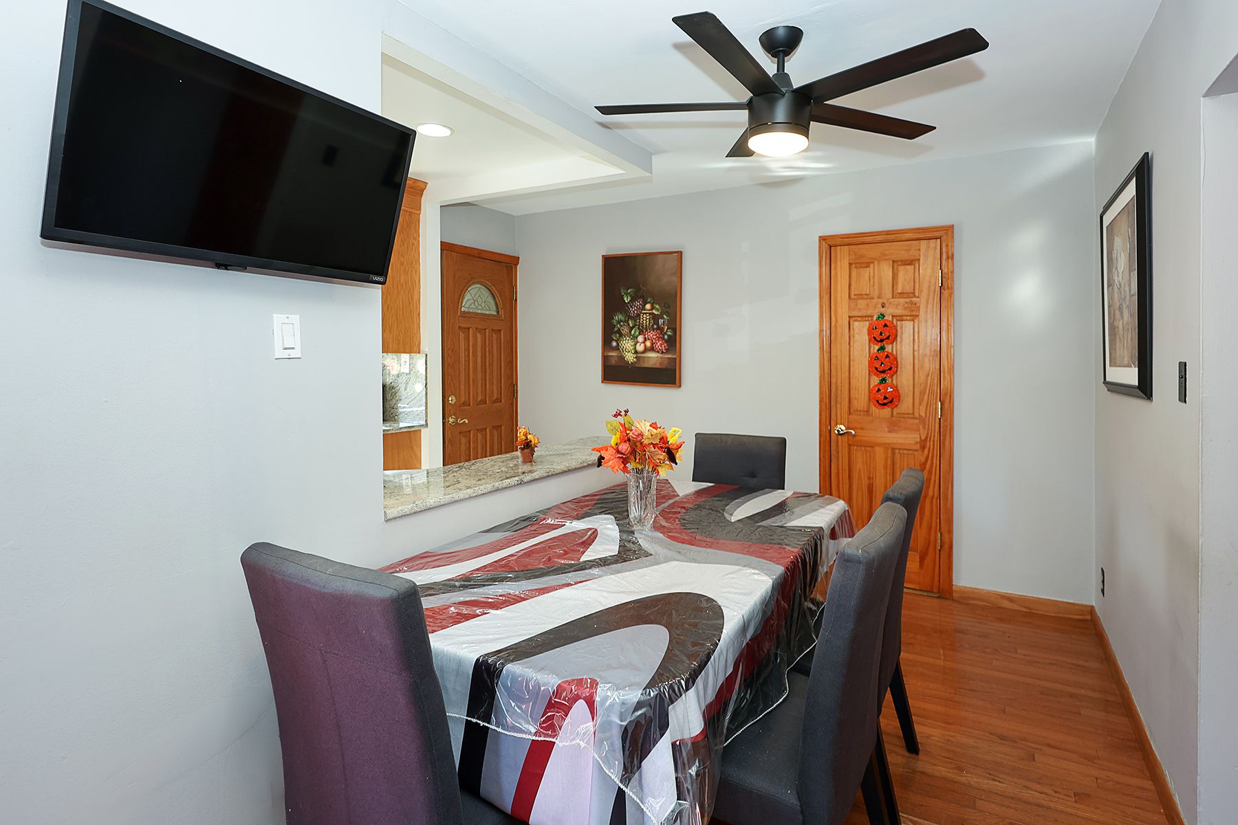  251-37 71st Road, Glen Oaks, NY, 11426 - 物件實景