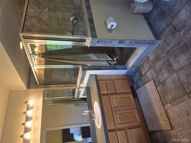 Howell Twp, Michigan, 48843, United States, 4 Bedrooms Bedrooms, ,4 BathroomsBathrooms,Residential,For Sale,2048626