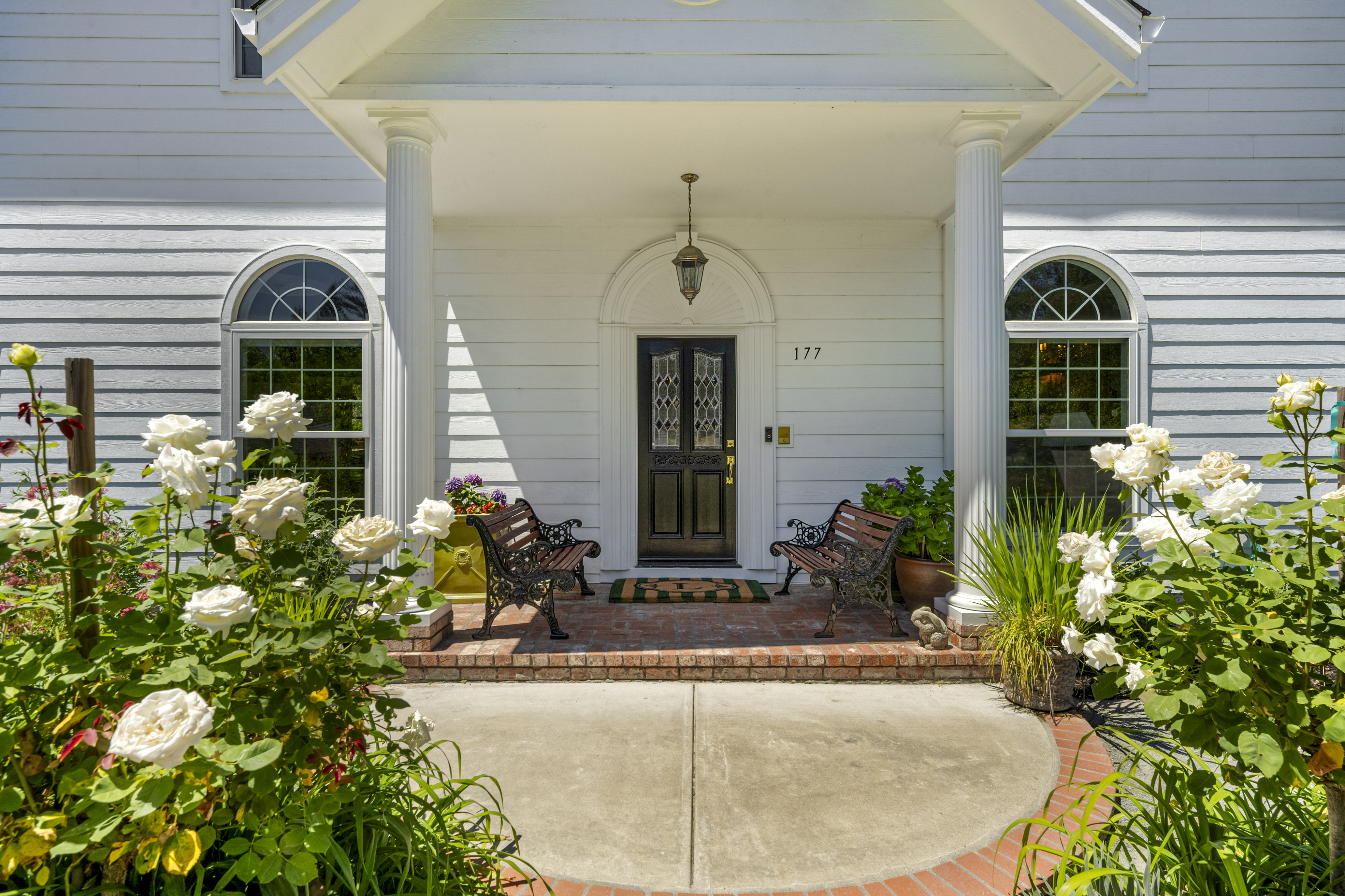  Grand Georgia Colonial Estate with Luxurious Designer Finishes - 物件實景