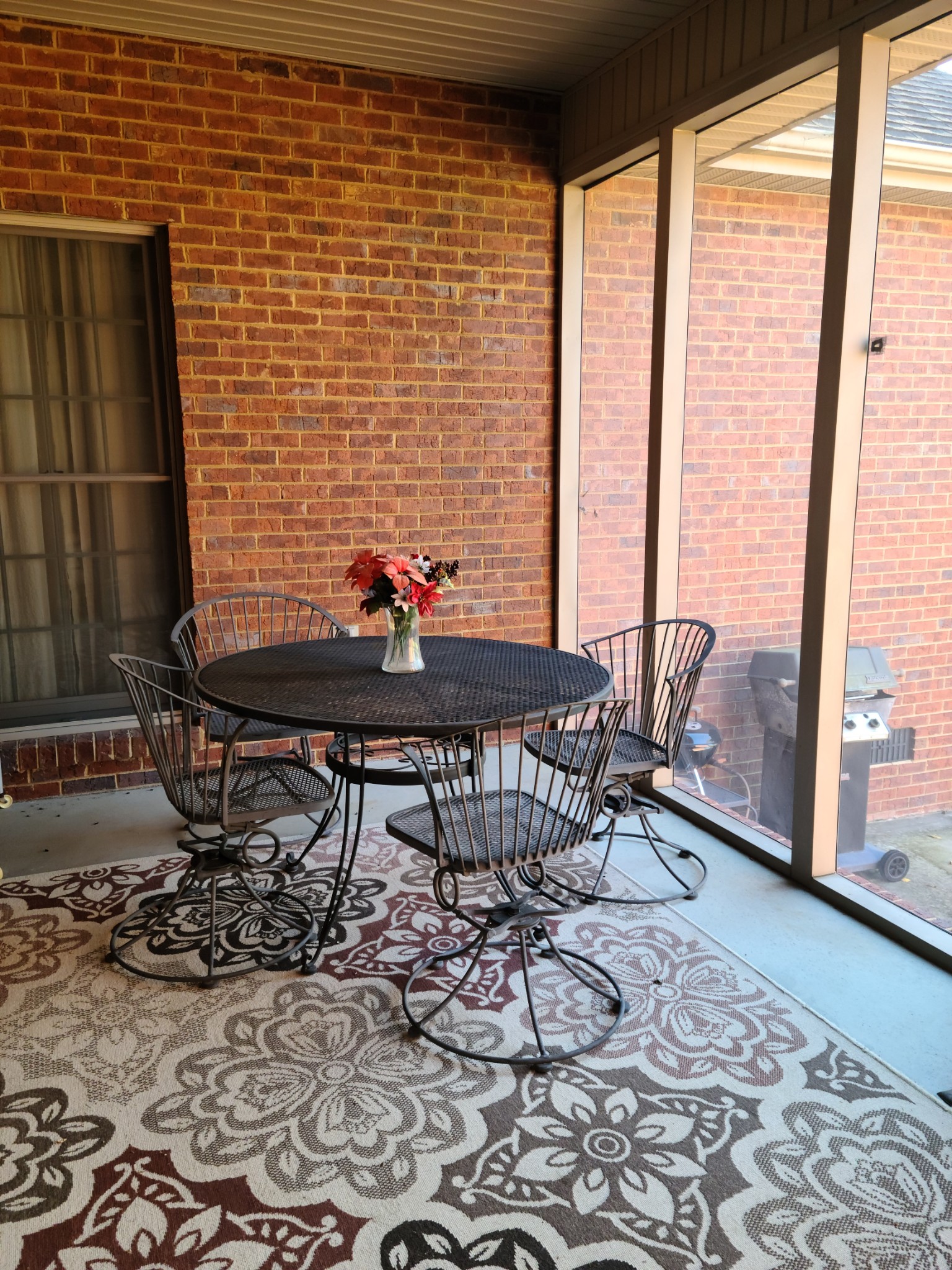 Winchester, Tennessee, 37398, United States, 3 Bedrooms Bedrooms, ,3 BathroomsBathrooms,Residential,For Sale,1978904