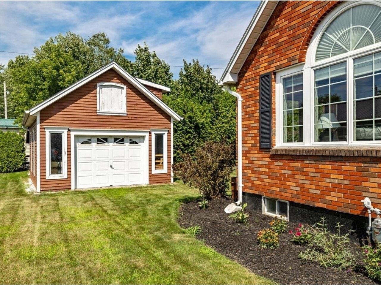 Swanton, Vermont, 05488, United States, 4 Bedrooms Bedrooms, ,2 BathroomsBathrooms,Residential,For Sale,1903681