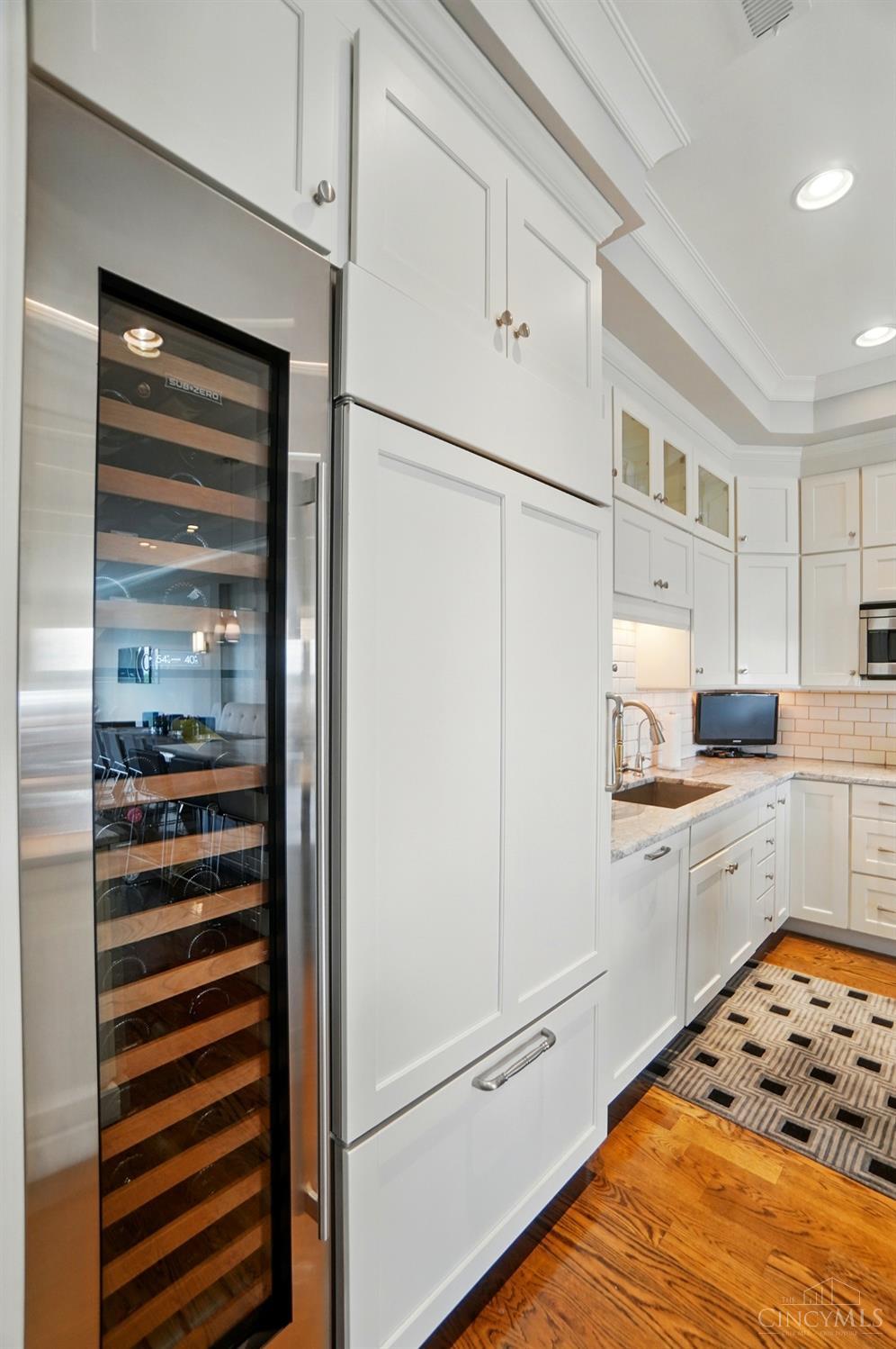 Cincinnati, Ohio, 45202, United States, 3 Bedrooms Bedrooms, ,4 BathroomsBathrooms,Residential,For Sale,1850372