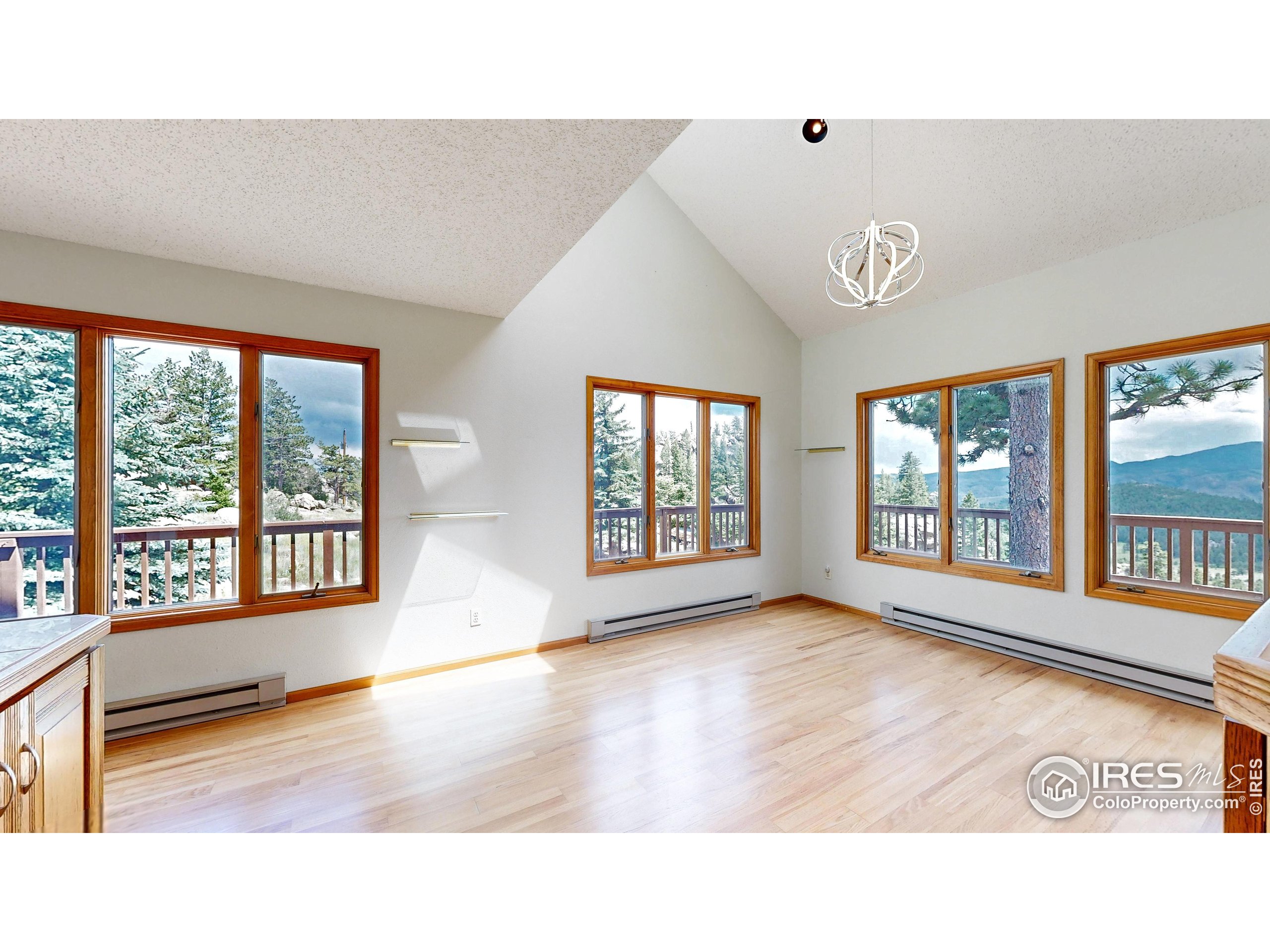 Livermore, Colorado, 80536, United States, 3 Bedrooms Bedrooms, ,1 BathroomBathrooms,Residential,For Sale,1885464
