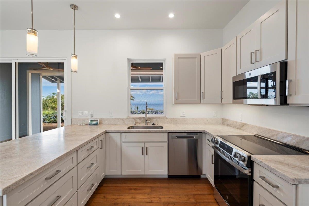 Kihei, Hawaii, 96753, United States, 2 Bedrooms Bedrooms, ,1 BathroomBathrooms,Residential,For Sale,1998812