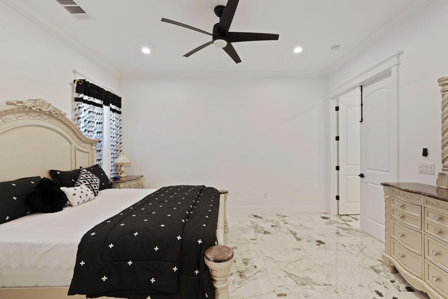 Lodi, California, 95242, United States, 5 Bedrooms Bedrooms, ,5 BathroomsBathrooms,Residential,For Sale,2012542