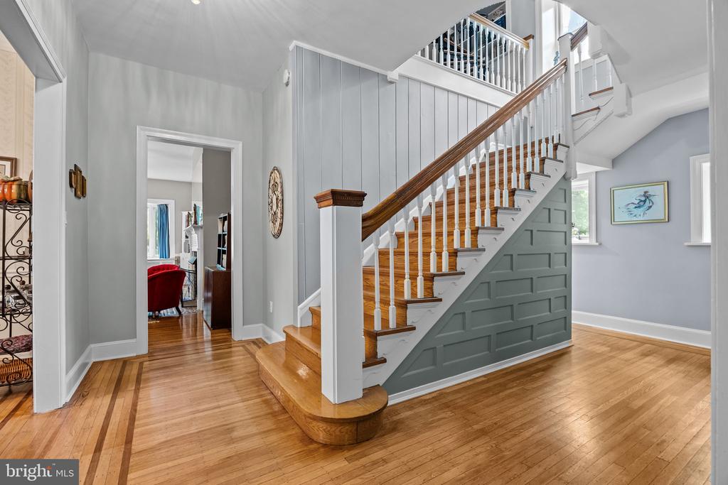 Lansdowne, Pennsylvania, 19050, United States, 5 Bedrooms Bedrooms, ,3 BathroomsBathrooms,Residential,For Sale,1926052