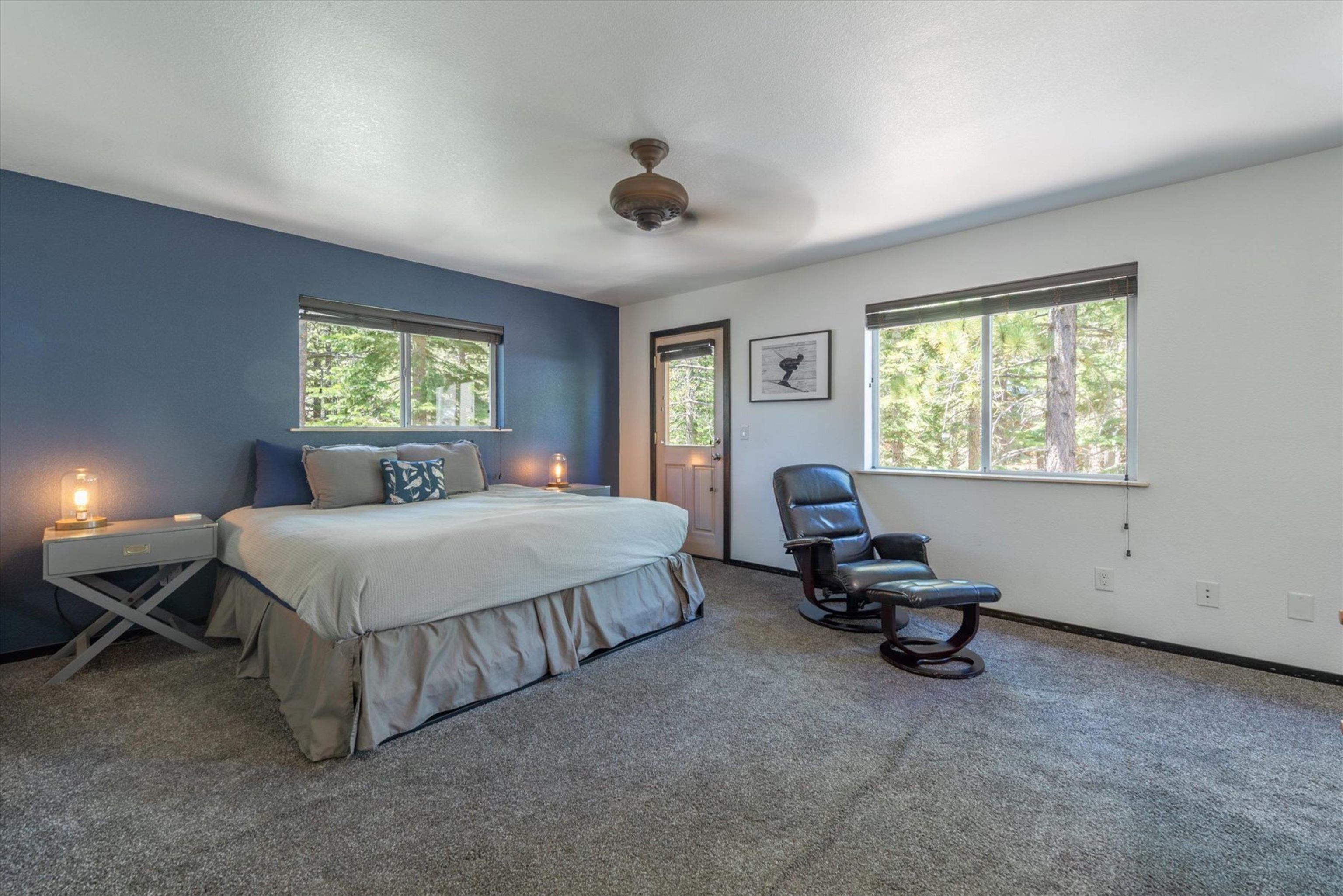 Truckee, California, 96161, United States, 3 Bedrooms Bedrooms, ,2 BathroomsBathrooms,Residential,For Sale,1939259