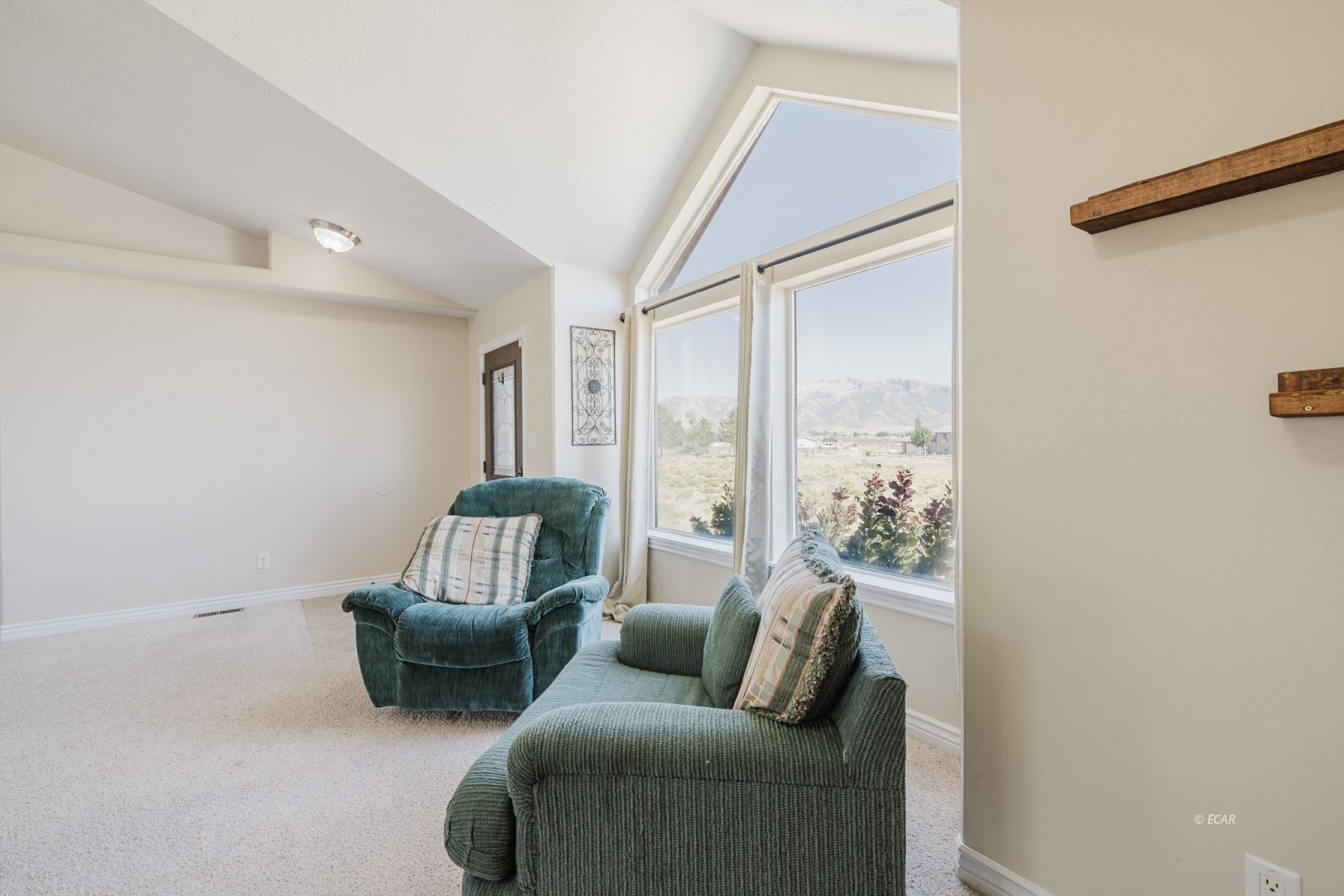 Spring Creek, Nevada, 89815, United States, 5 Bedrooms Bedrooms, ,4 BathroomsBathrooms,Residential,For Sale,1896341