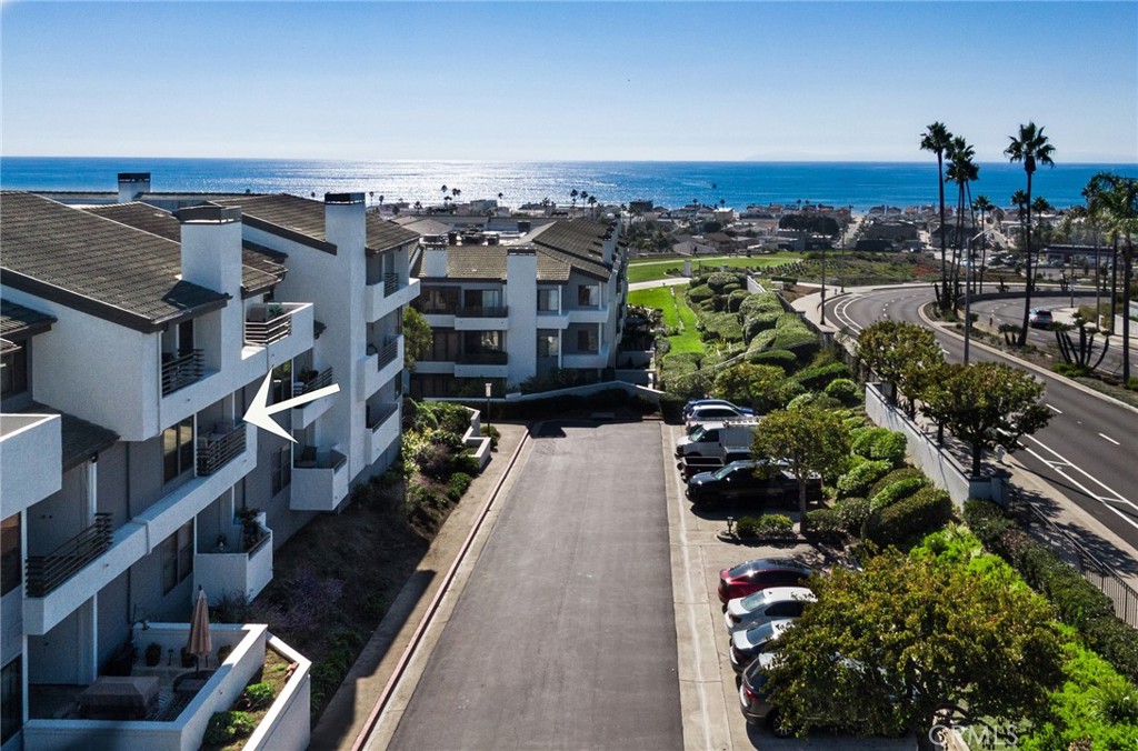 Newport Beach, California, 92663, United States, 1 Bedroom Bedrooms, ,1 BathroomBathrooms,Residential,For Sale,1990291