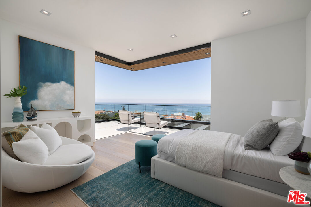 Malibu, California, 90265, United States, 5 Bedrooms Bedrooms, ,10 BathroomsBathrooms,Residential,For Sale,1707540