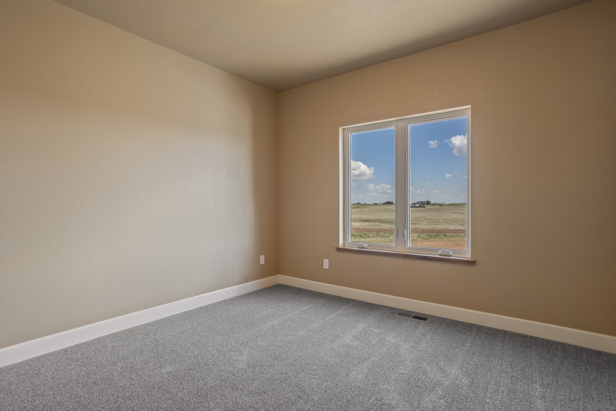 Cheyenne, Wyoming, 82009, United States, 3 Bedrooms Bedrooms, ,2 BathroomsBathrooms,Residential,For Sale,1905724